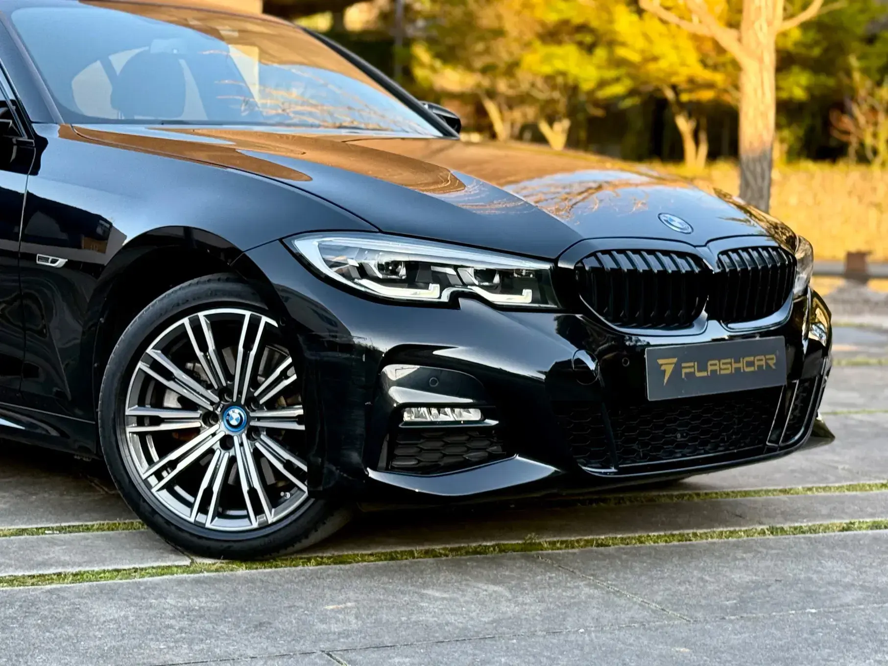 BMW 320 e Pack Desportivo M Auto 2