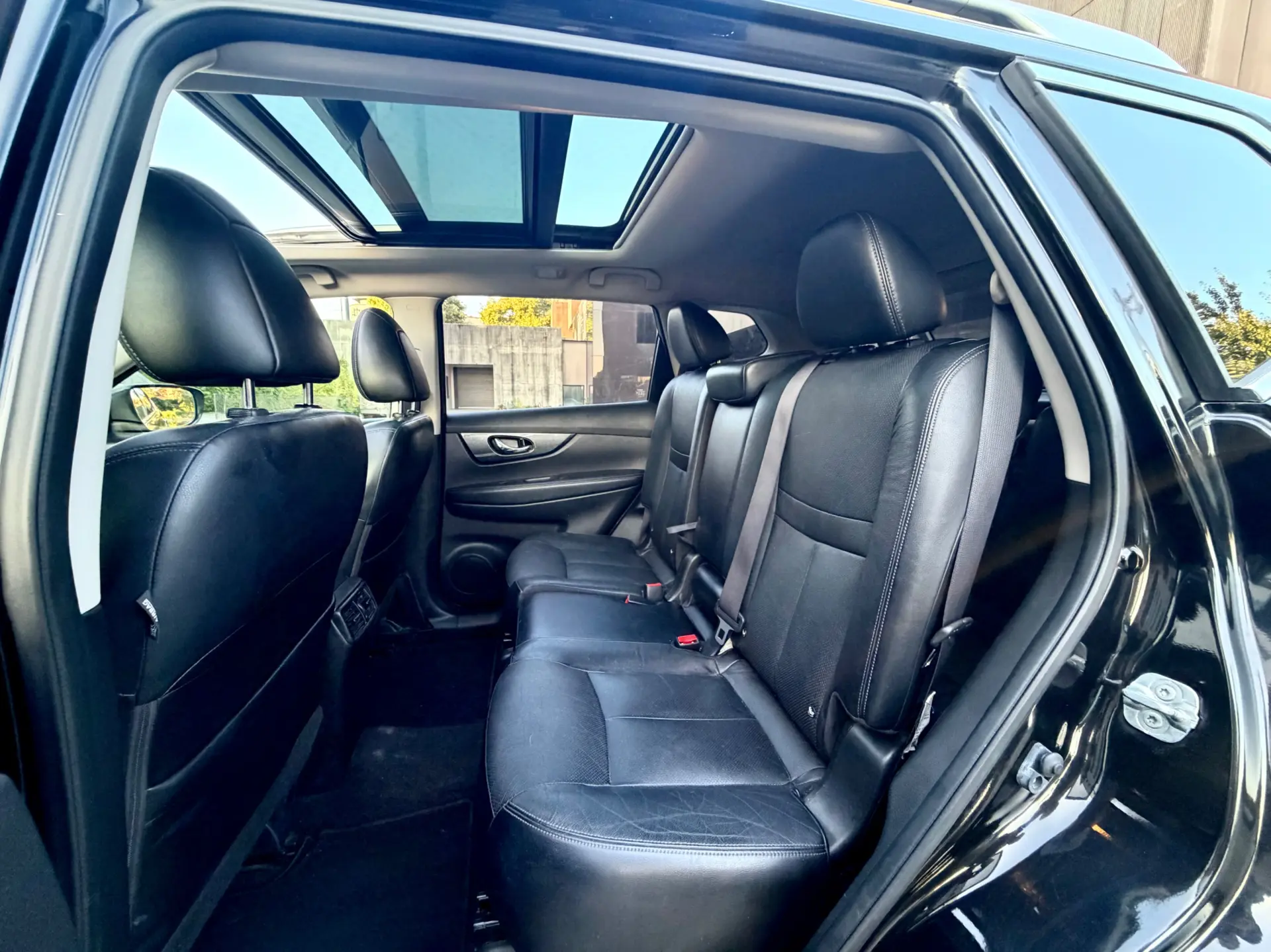 Nissan X-Trail TEKNA PREMUIM 26