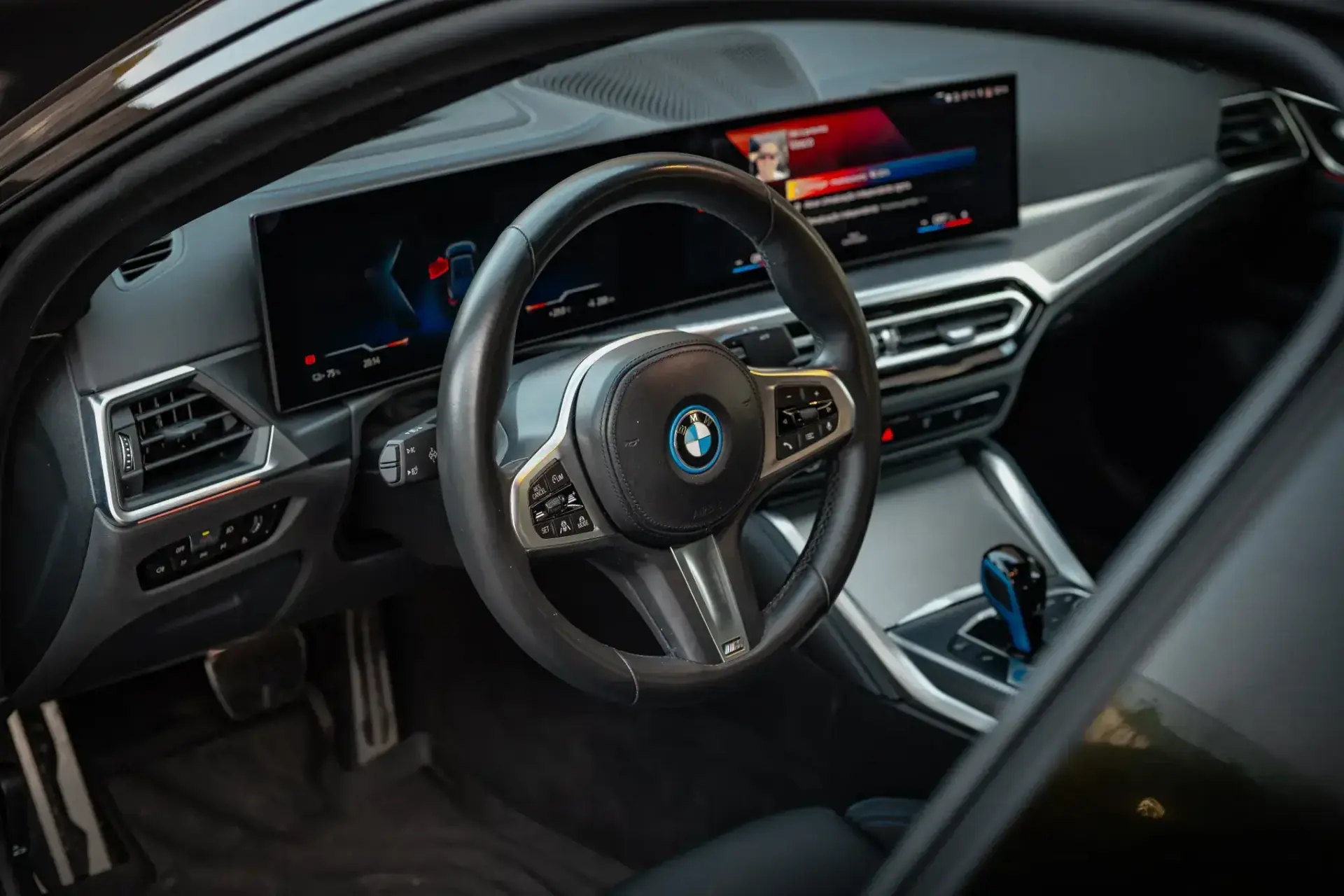 BMW i4 eDrive40 Pack Desportivo M 53