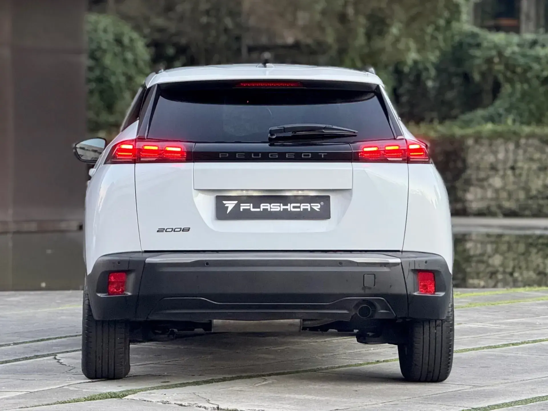 Peugeot 2008 1.2 PureTech Allure Pack 14