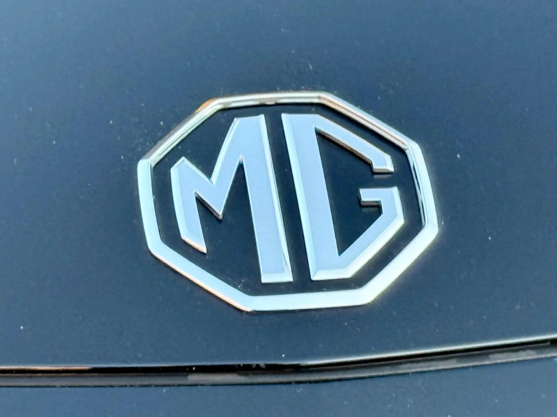 MG Marvel R 70 kWh AWD Performance 15