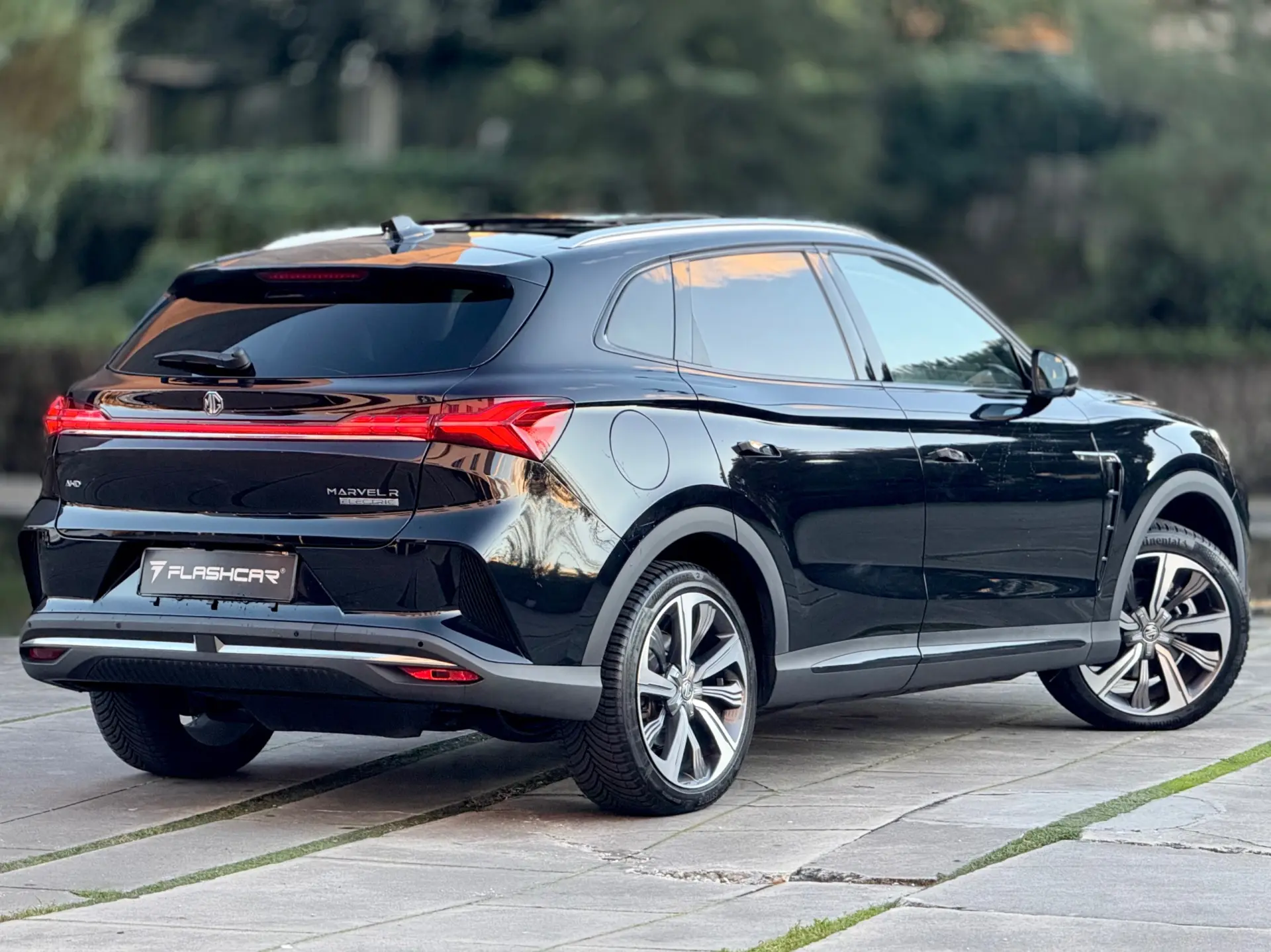 MG Marvel R 70 kWh AWD Performance 11