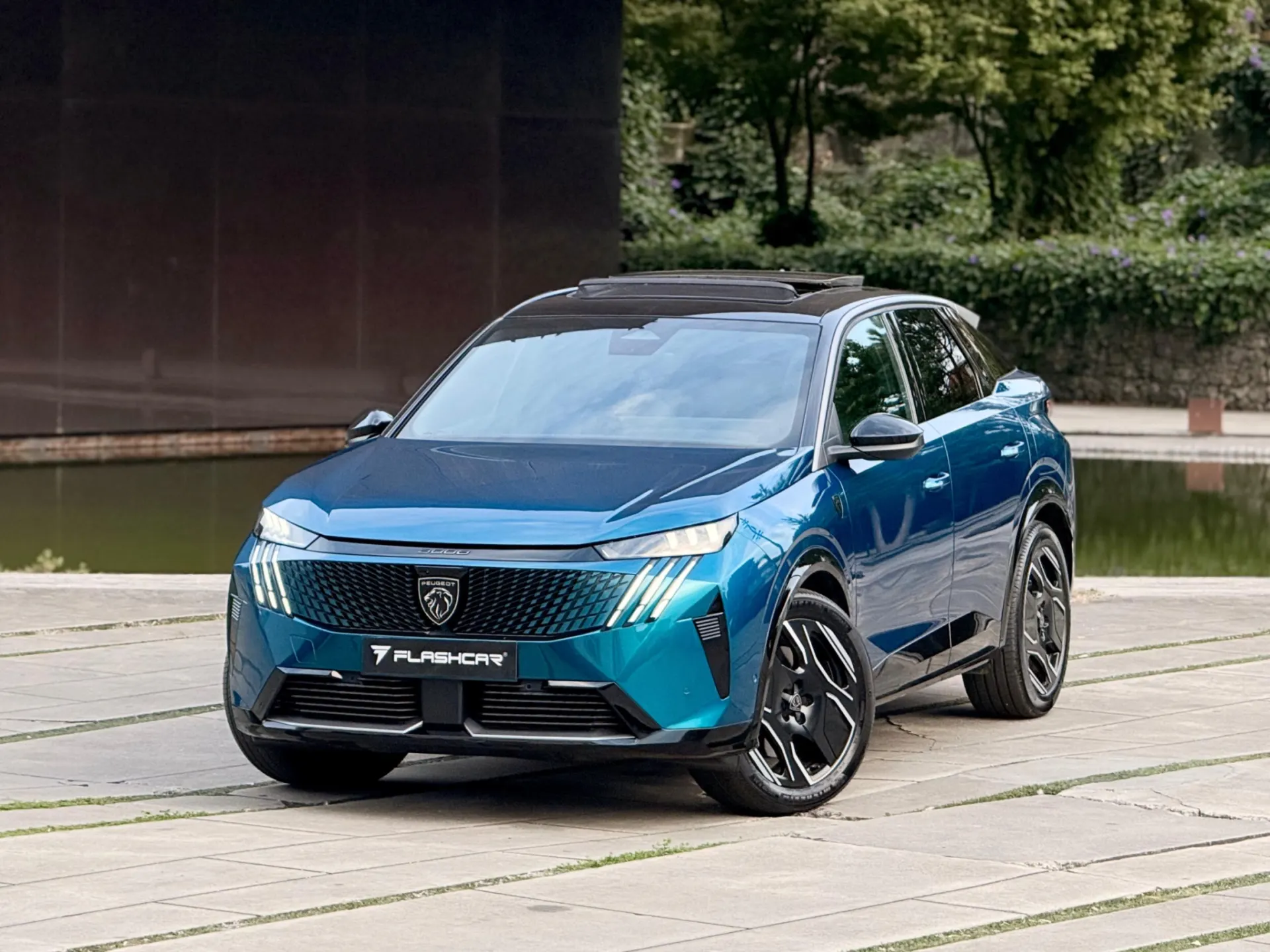 Peugeot E-3008 73 kWh GT 69