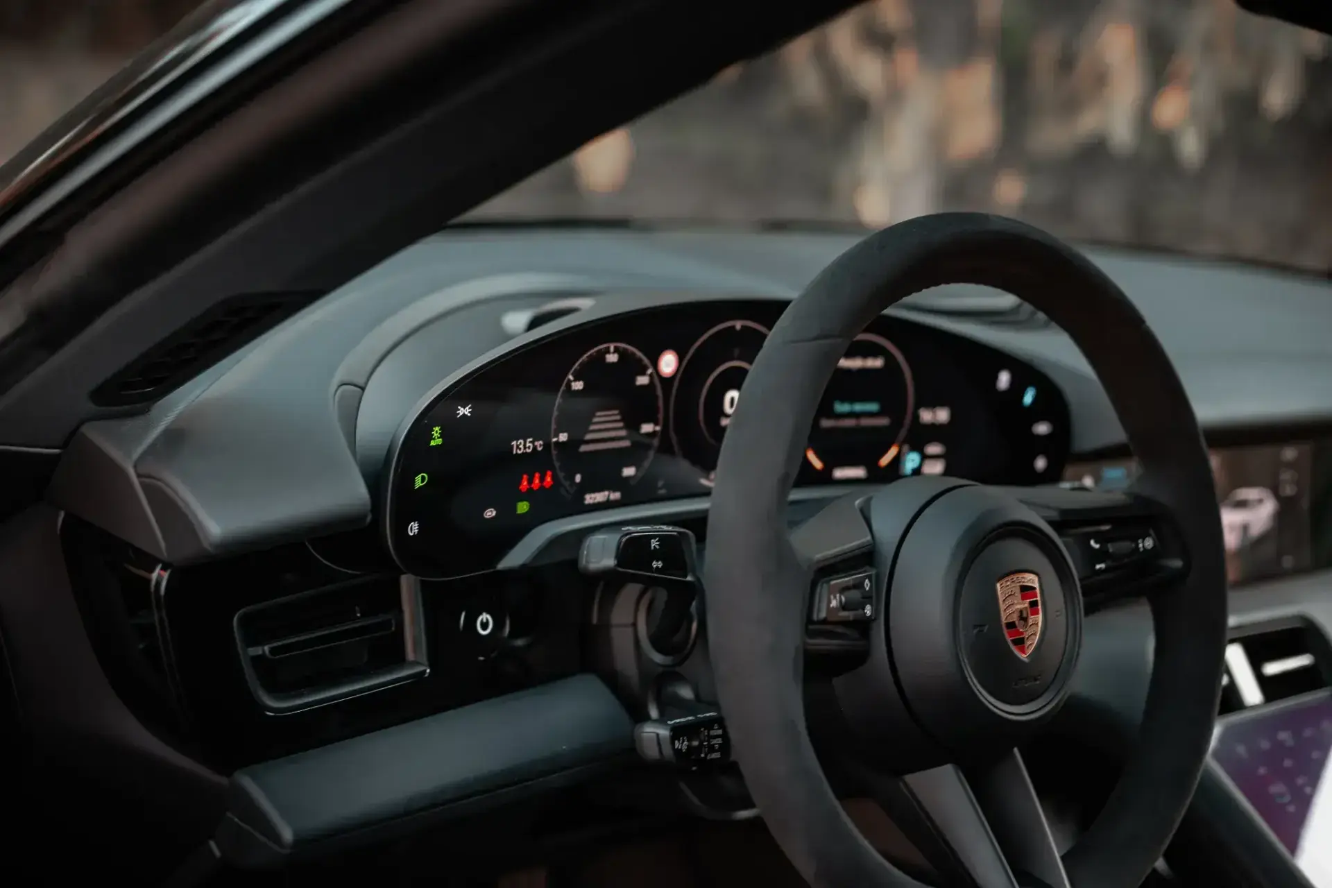 Porsche Taycan Cross Turismo 4 22