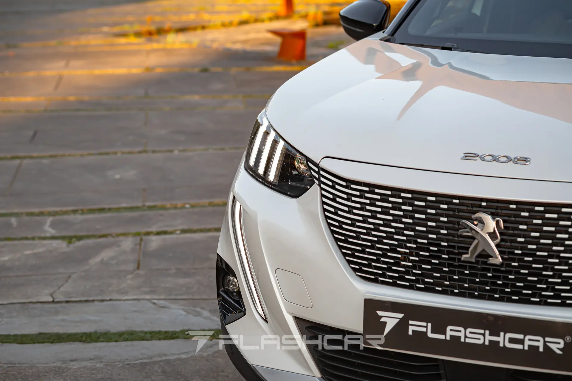 Peugeot e-2008 GT 16