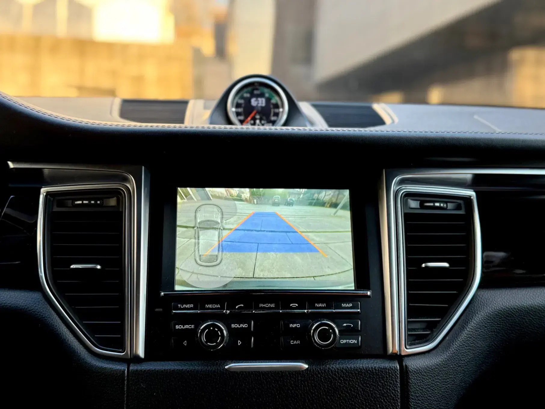Porsche Macan S 28