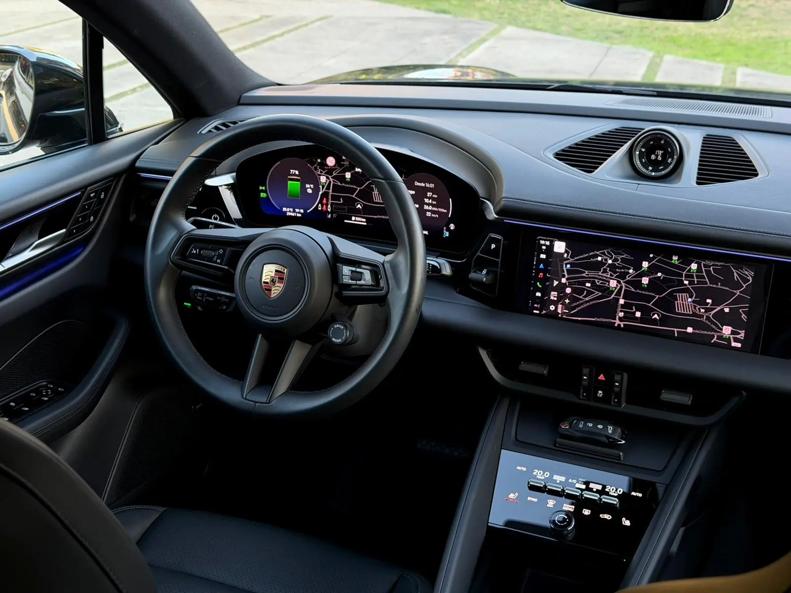 Porsche Macan Electric 51