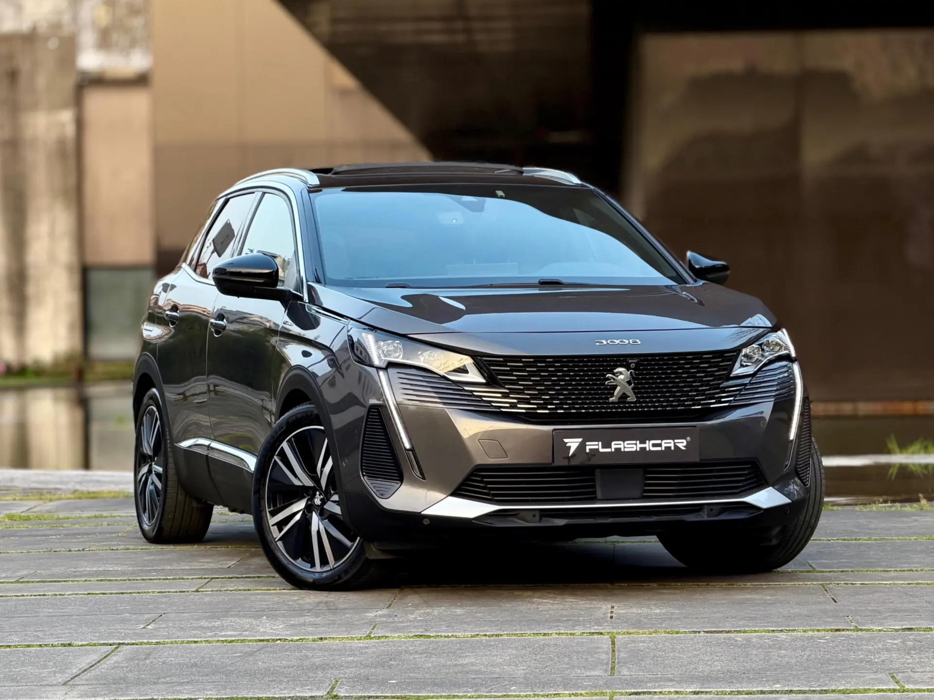 Peugeot 3008 1.6 Hybrid4 GT Line e-EAT8 32