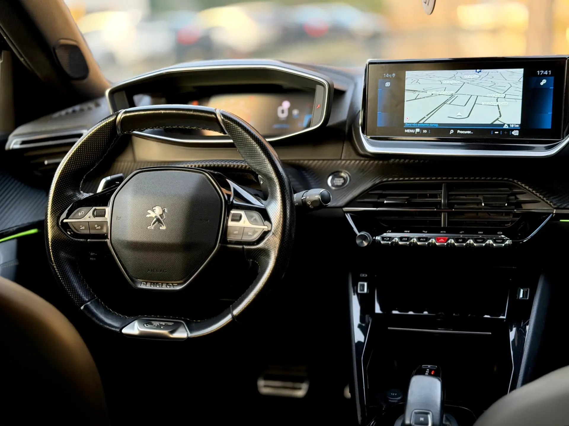 Peugeot 2008 1.2 PureTech GT EAT8 24