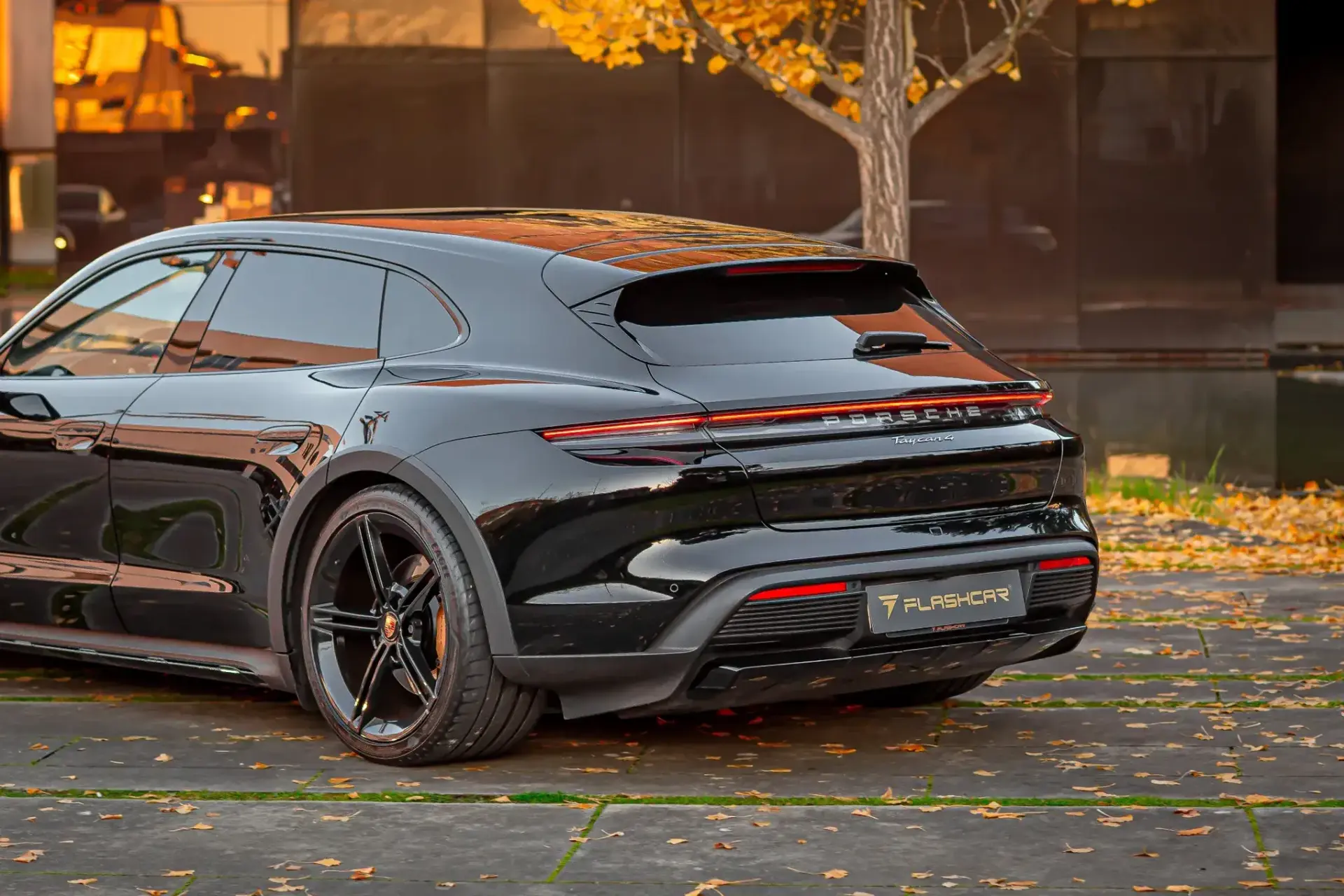 Porsche Taycan Cross Turismo 4 42