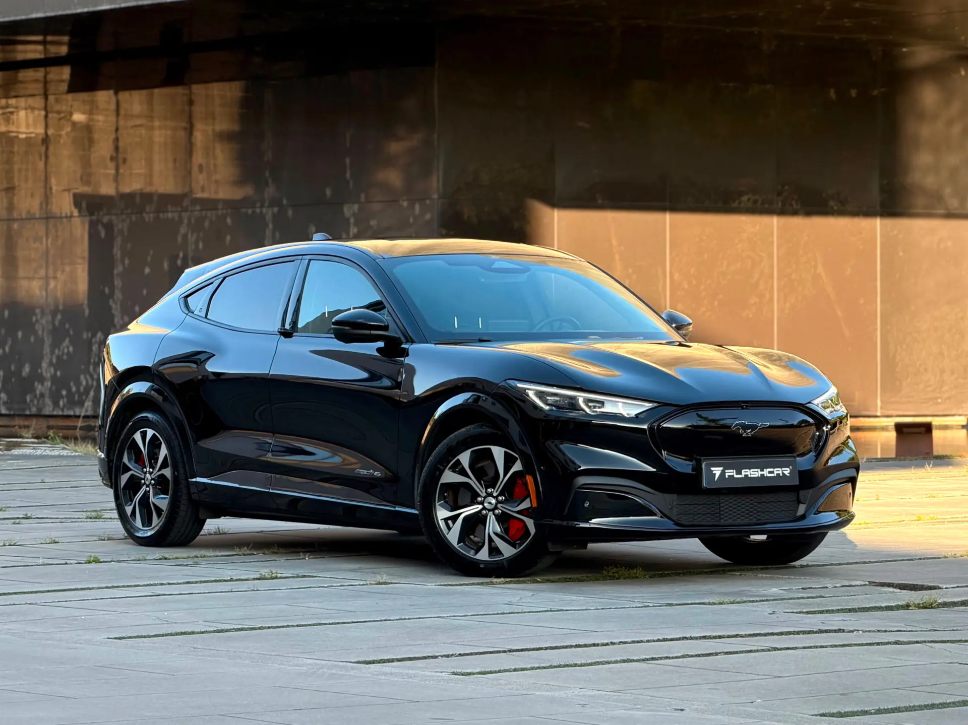 Ford Mustang Mach-E 75.7 kWh AWD RSK 55