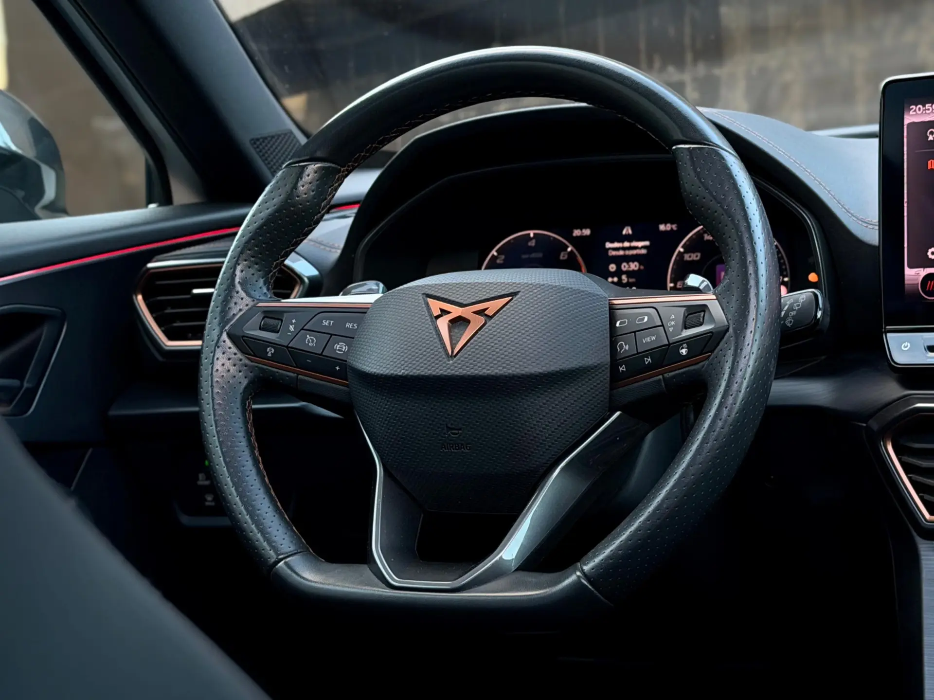 Cupra Formentor 1.4 e-Hybrid DSG VZ 9