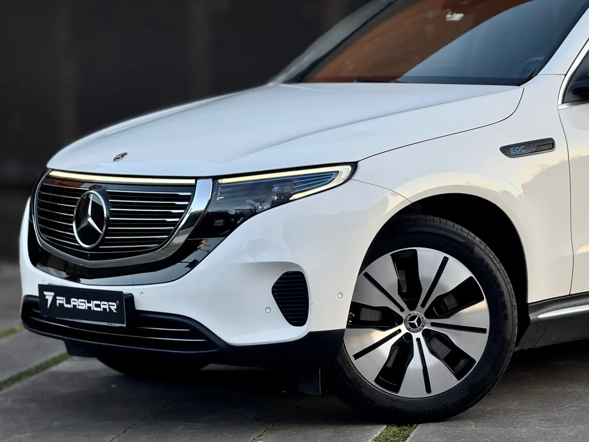 Mercedes-Benz EQC 400 4Matic AMG Line 11