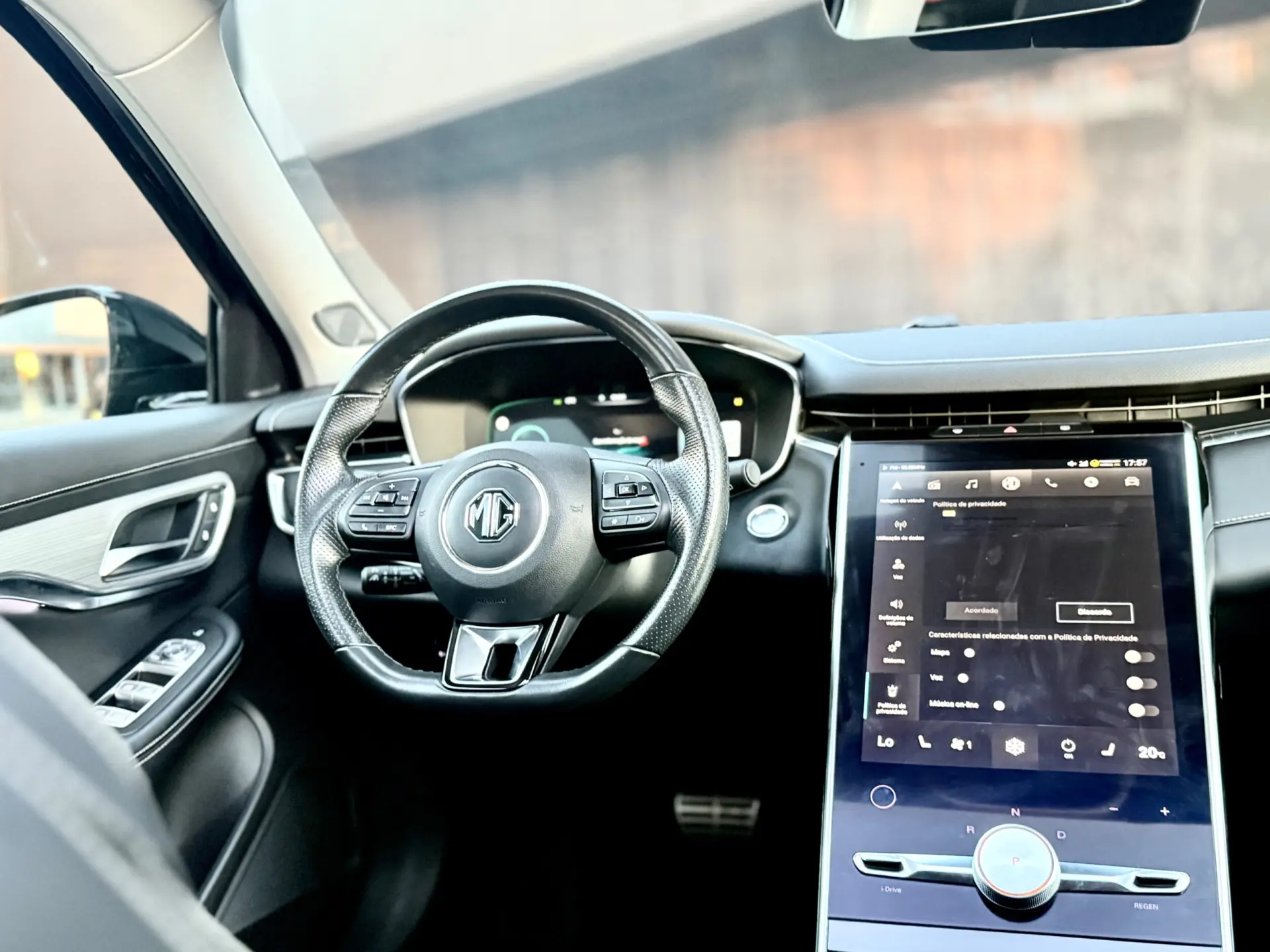 MG Marvel R 70 kWh AWD Performance 29