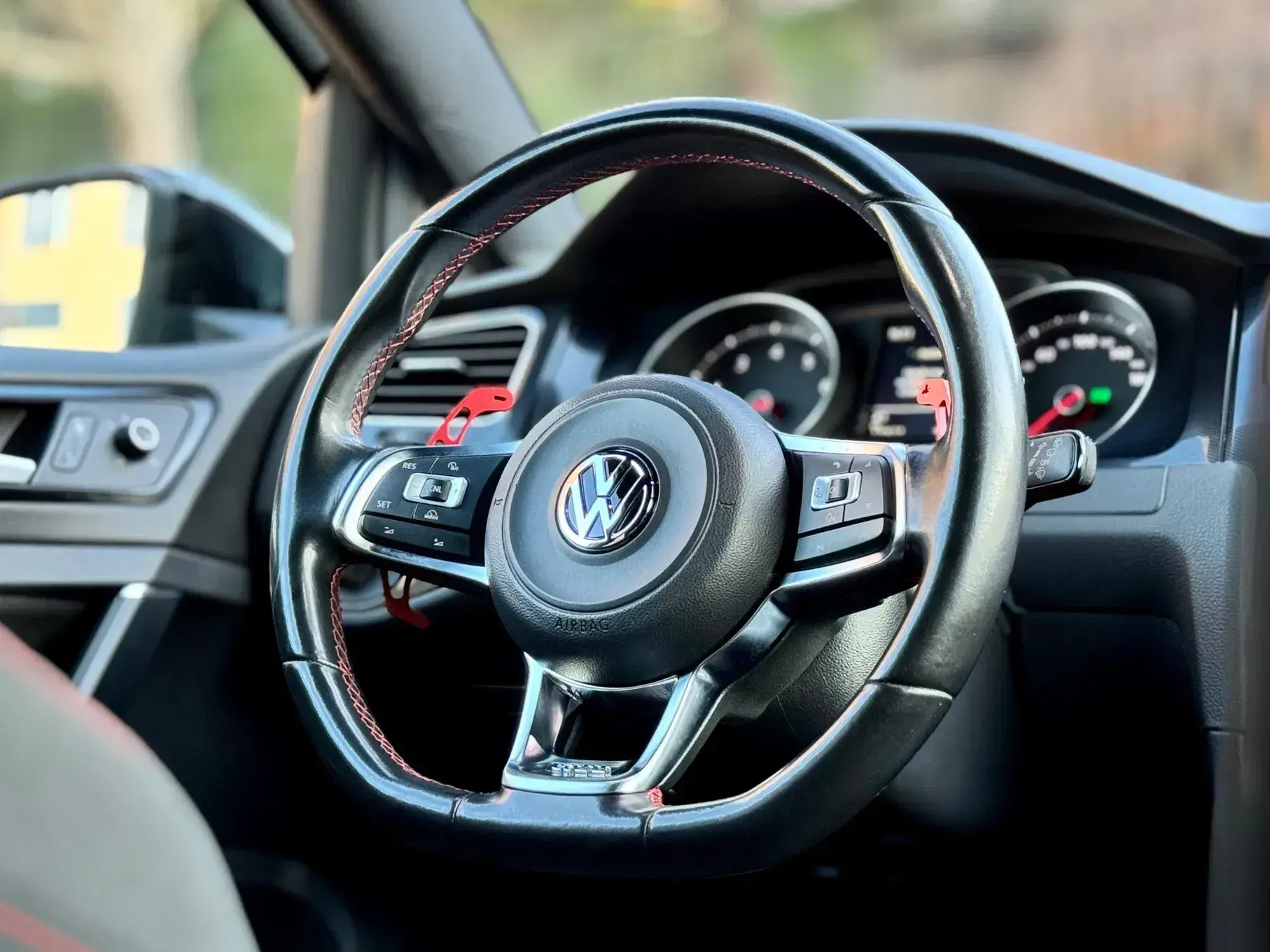 Volkswagen Golf 27