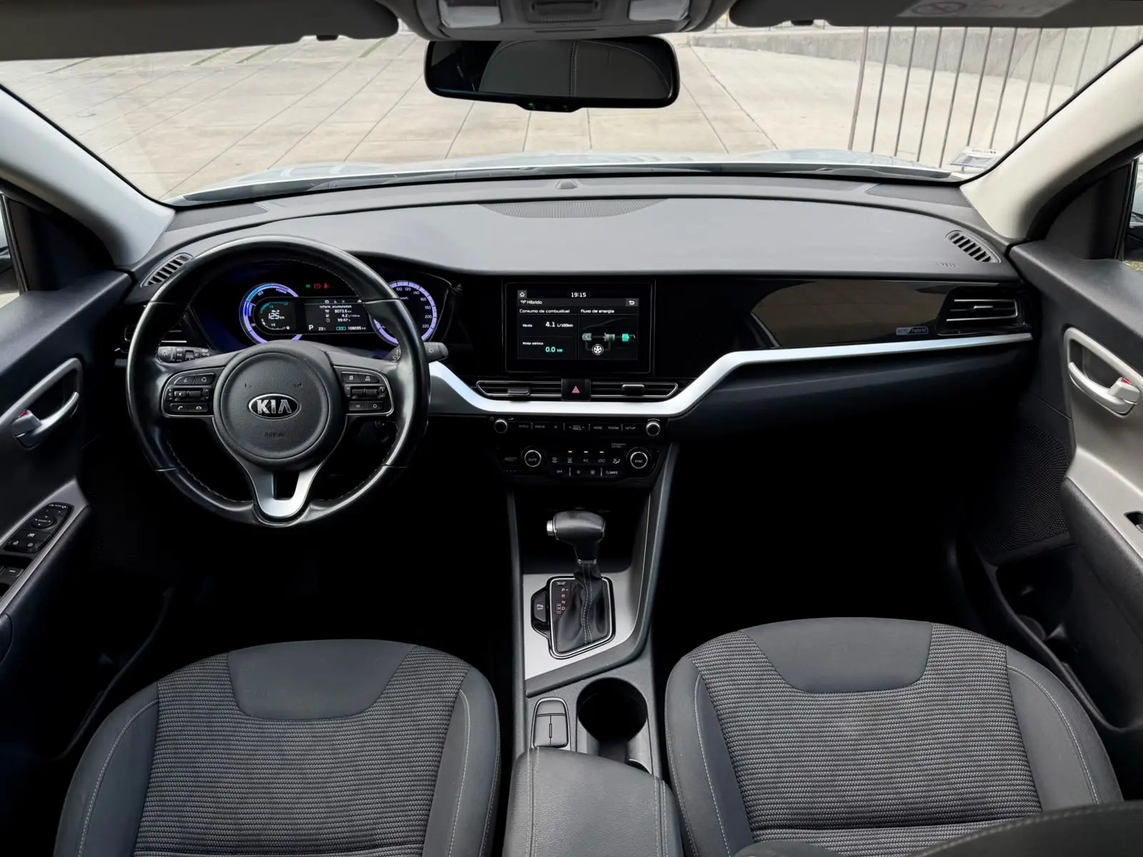 Kia Niro 1.6GDI HEV (Híbrido) TX 19