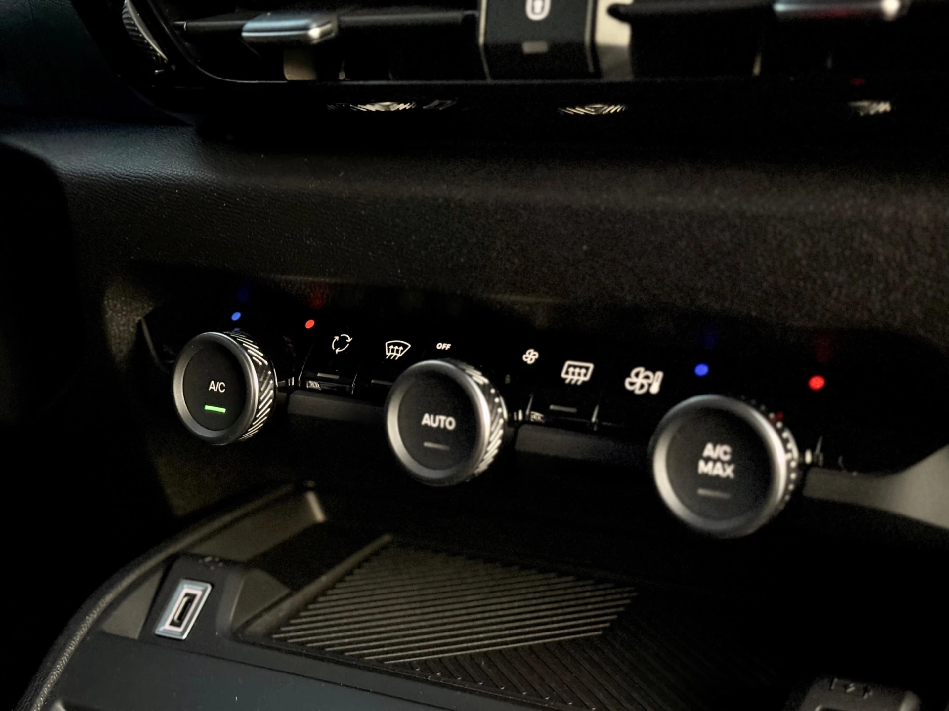 Citroën e-C4 50 kWh Feel 17