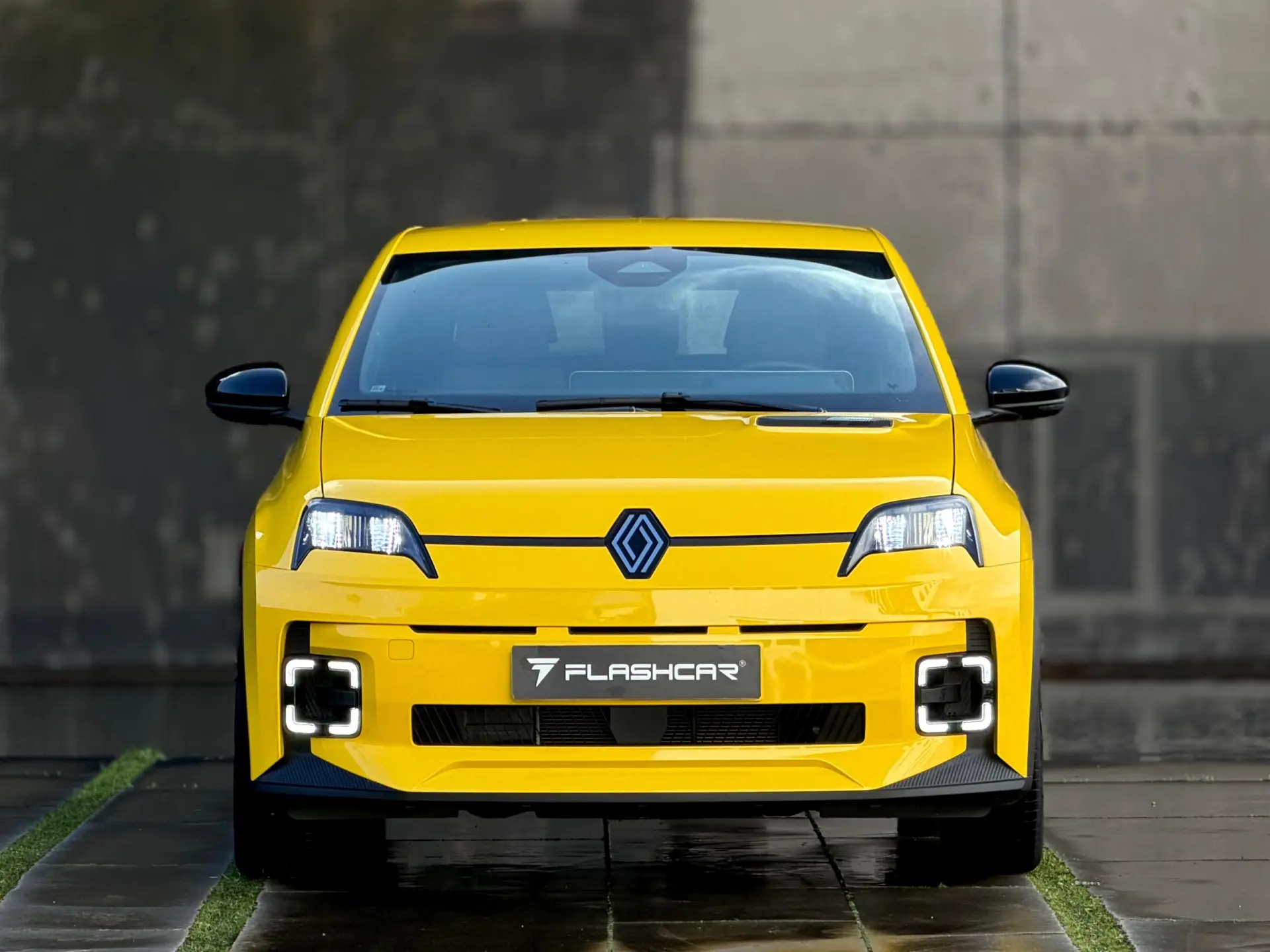 Renault 5 E-Tech 40 kWh Evolution Autonomia Urbana 35