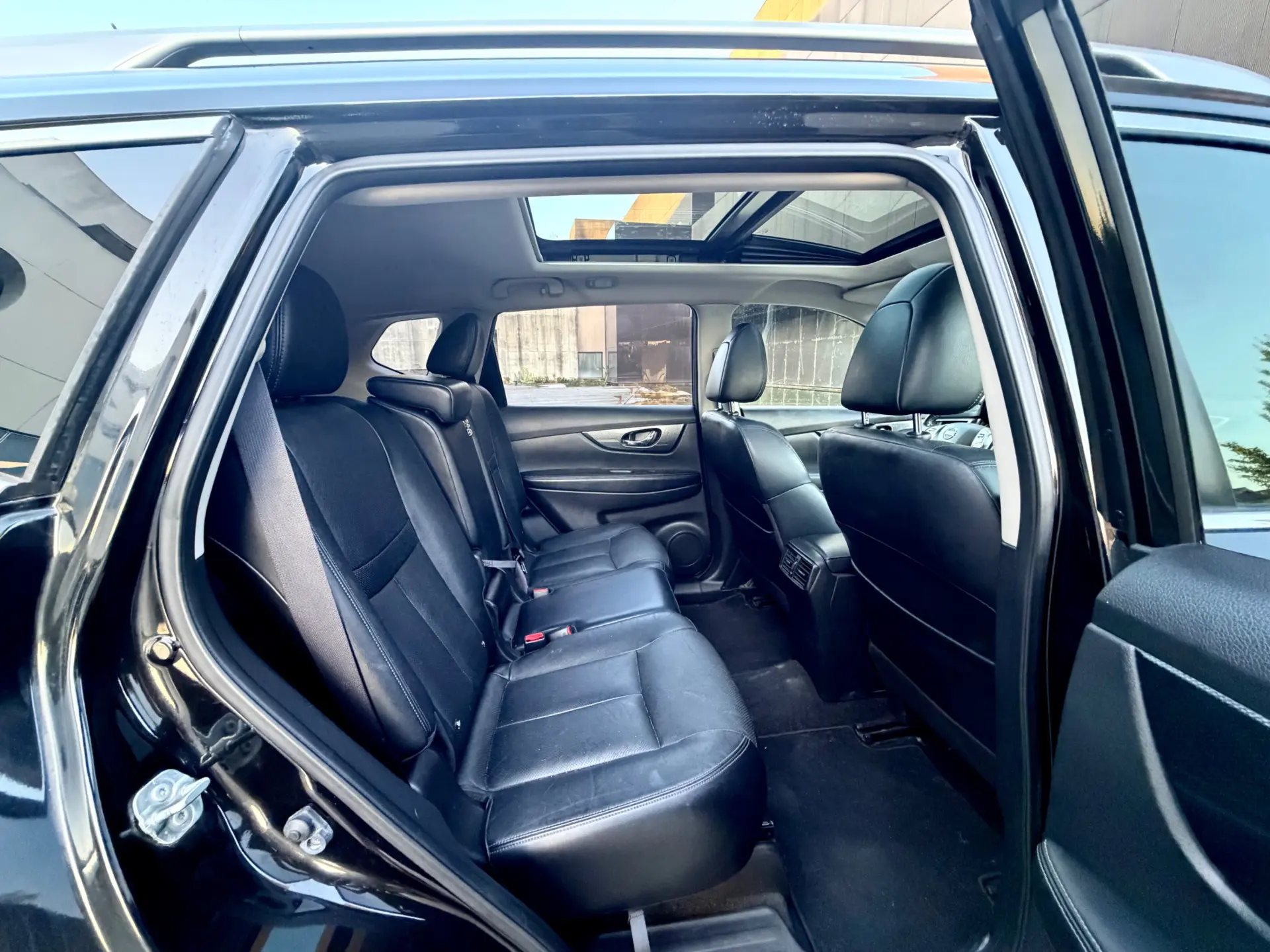 Nissan X-Trail TEKNA PREMUIM 11