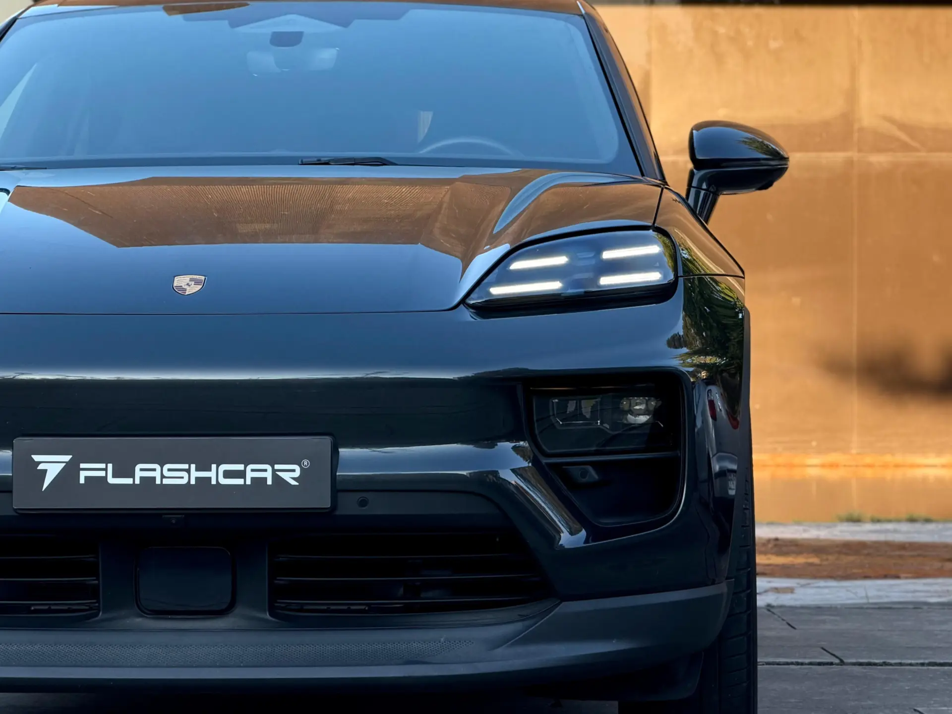 Porsche Macan Electric 37