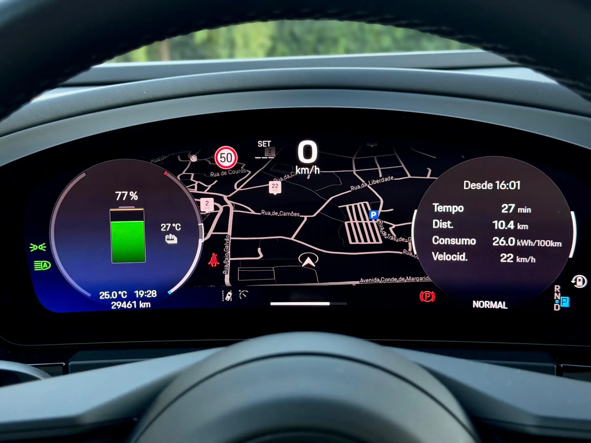 Porsche Macan Electric 5