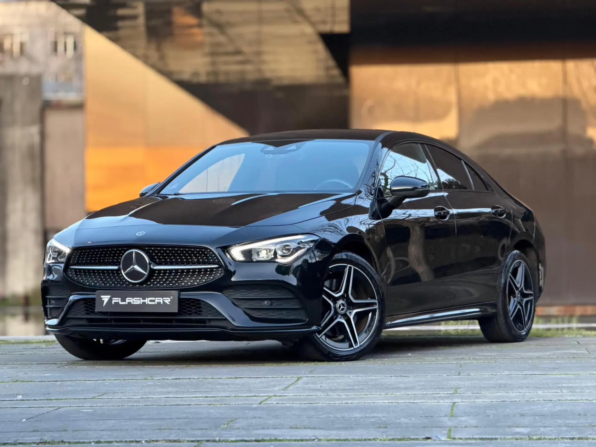 Mercedes-Benz CLA 250 e 8G-DCT AMG Line 31