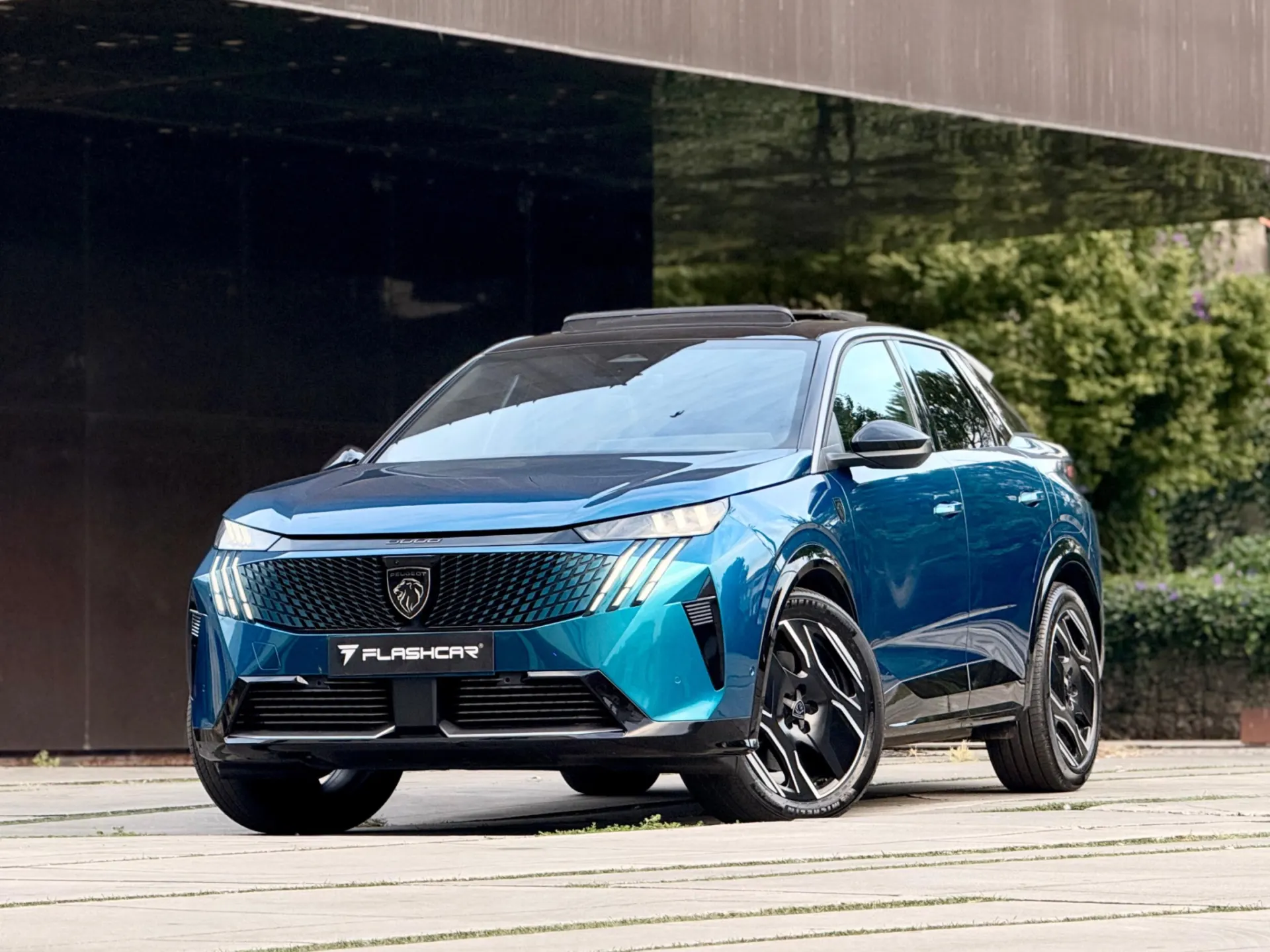 Peugeot E-3008 73 kWh GT 62