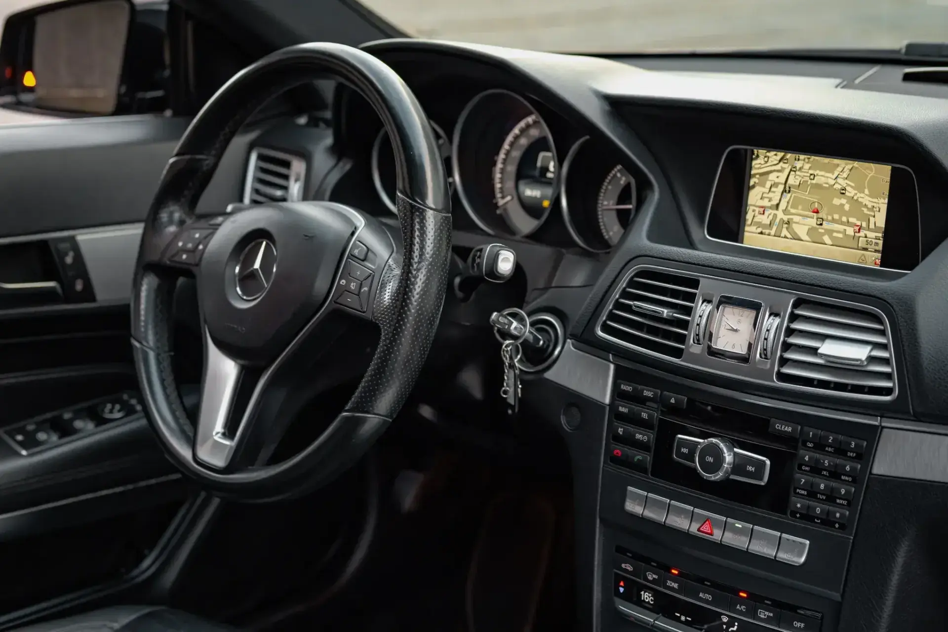 Mercedes-Benz E 220 10
