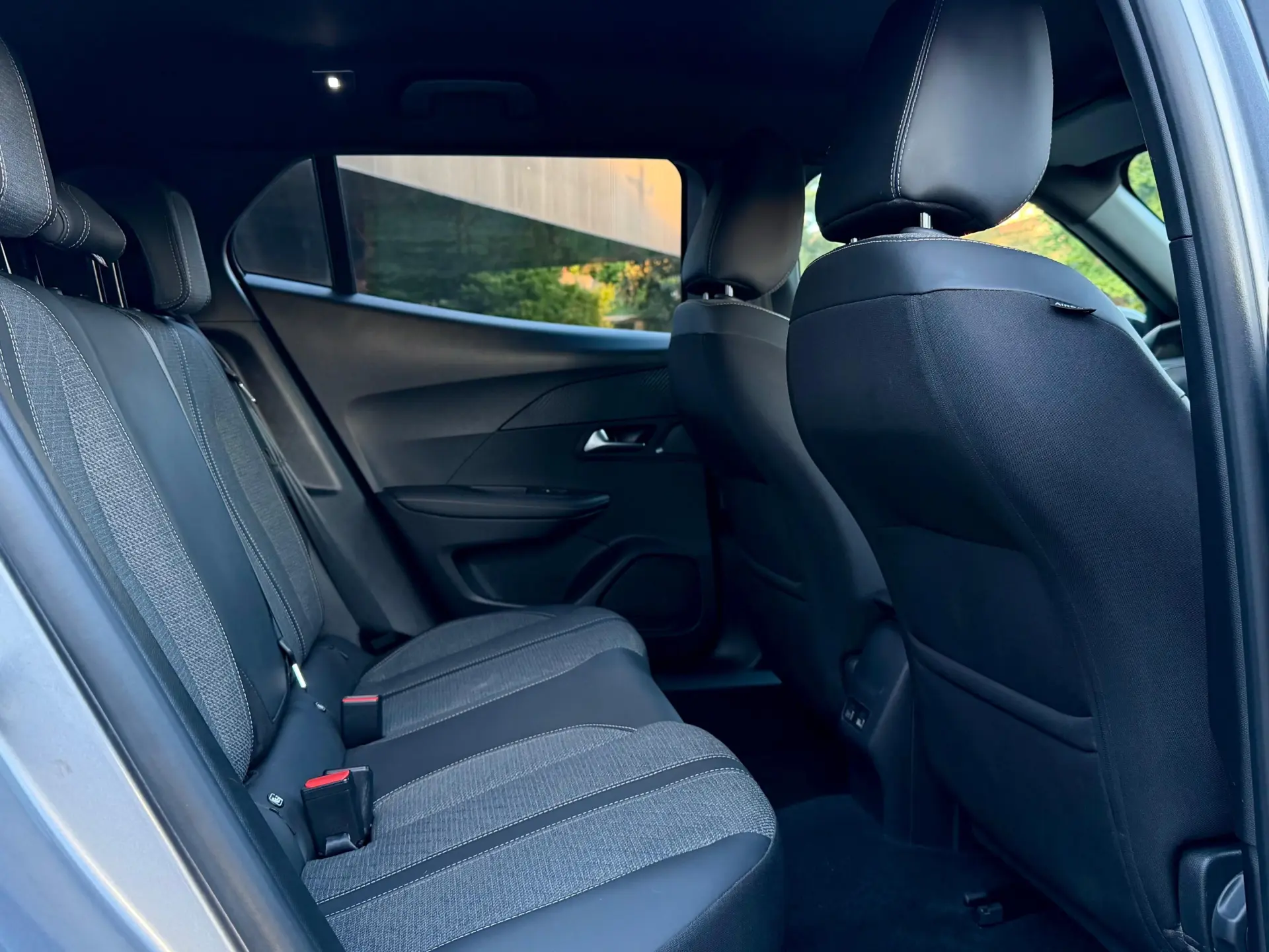 Peugeot 2008 1.2 PureTech Allure Pack 13