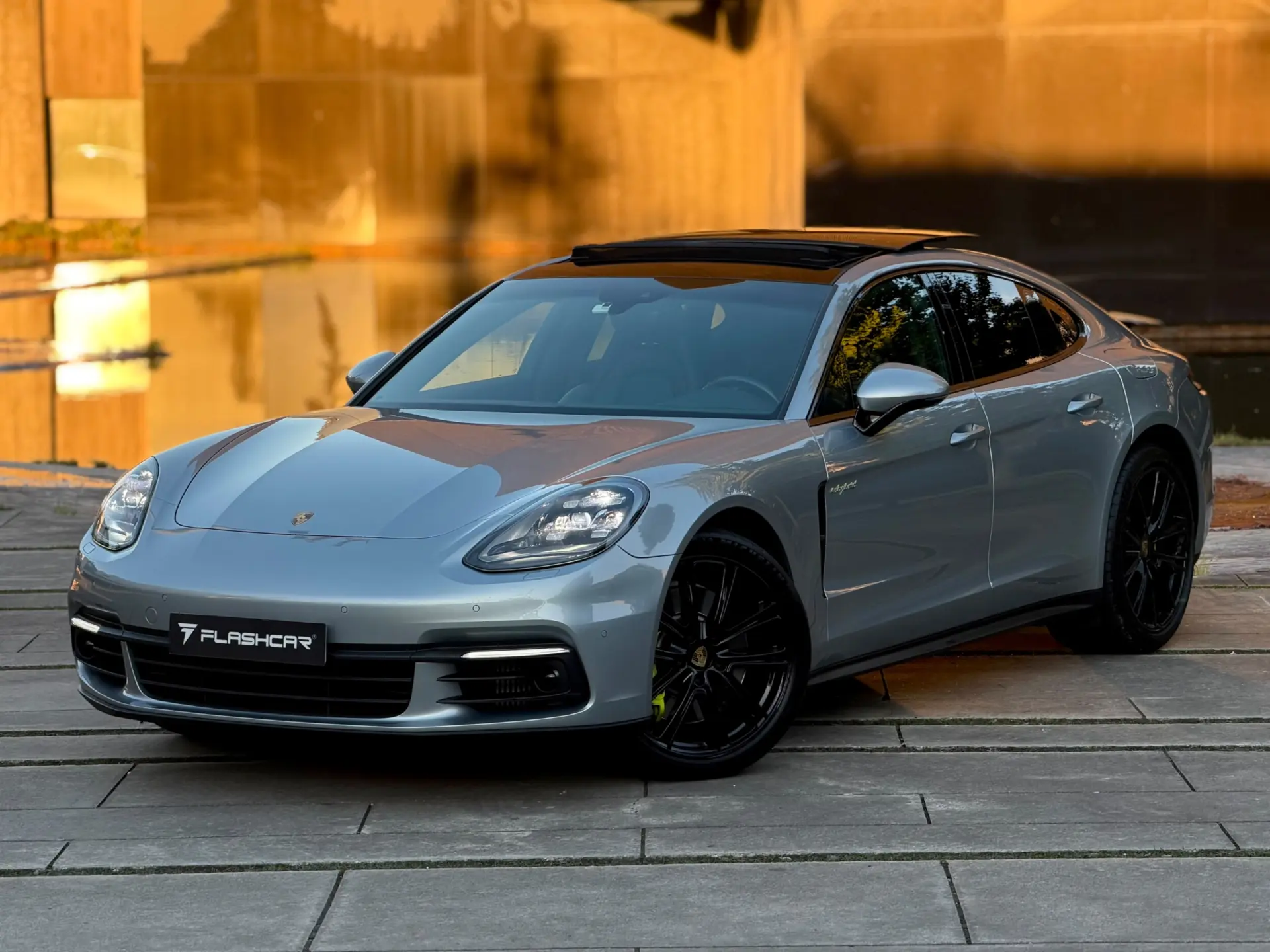 Porsche Panamera 4 E-Hybrid 19