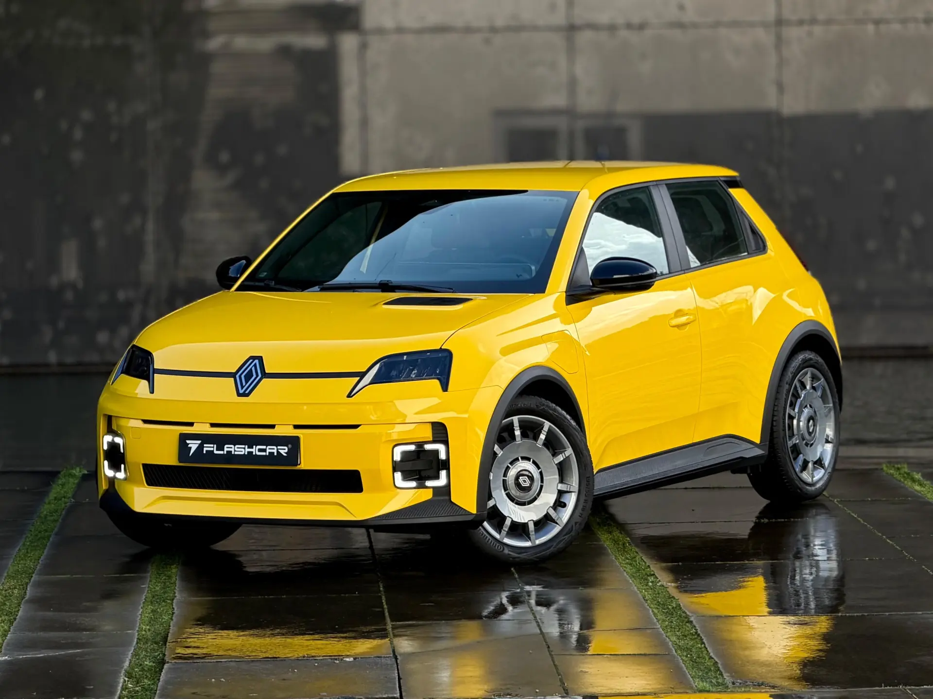 Renault 5 E-Tech 40 kWh Evolution Autonomia Urbana 32