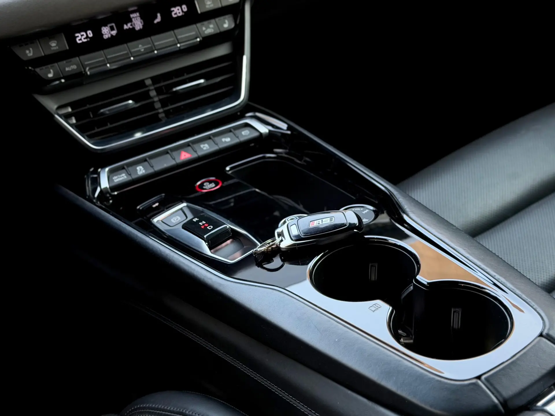 Audi e-tron GT quattro 99