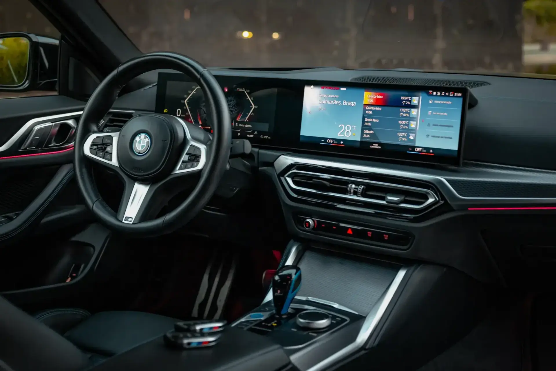 BMW i4 eDrive40 Pack Desportivo M 14