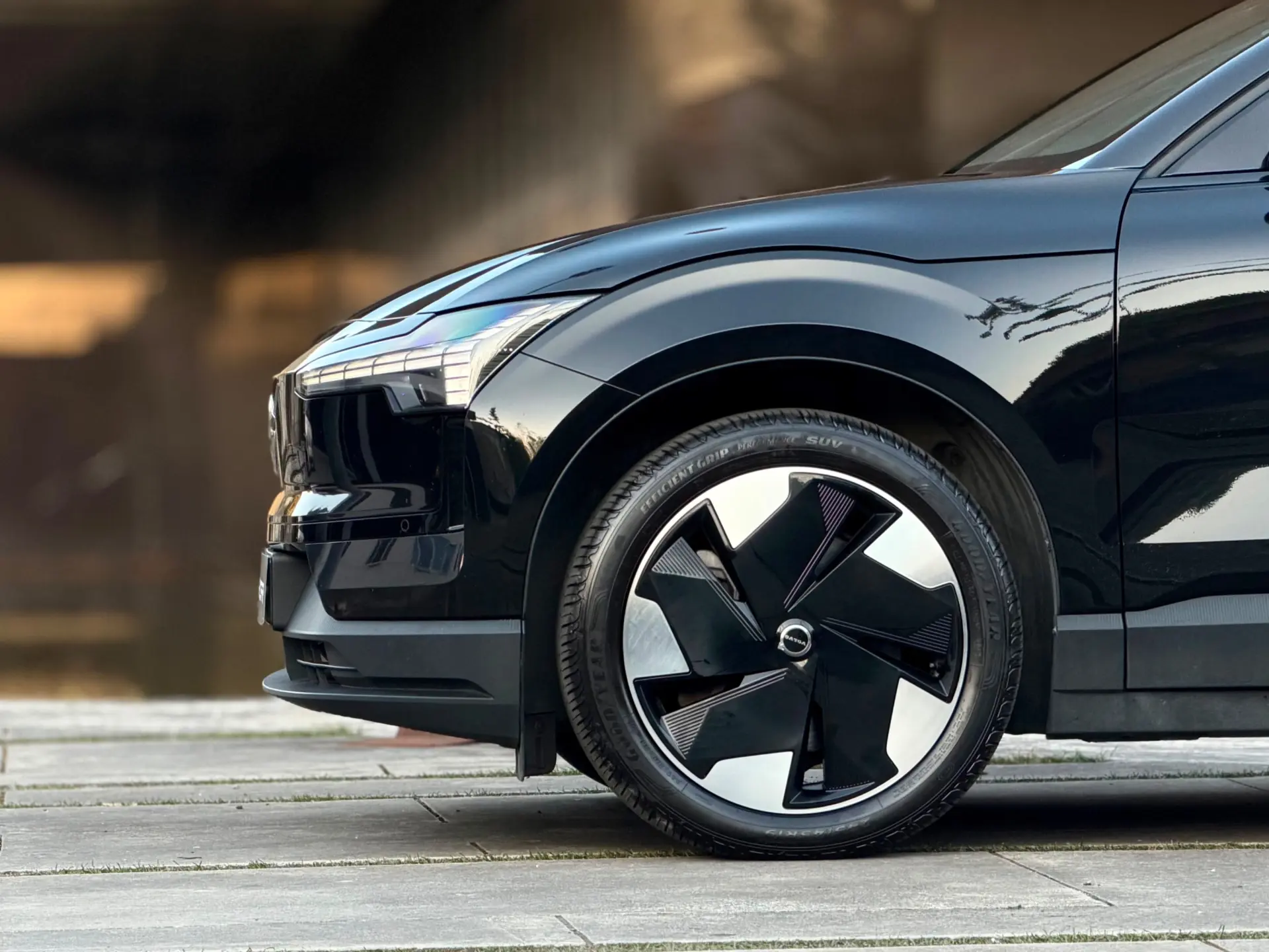 Volvo EX30 Twin Motor Performance AWD Plus 25