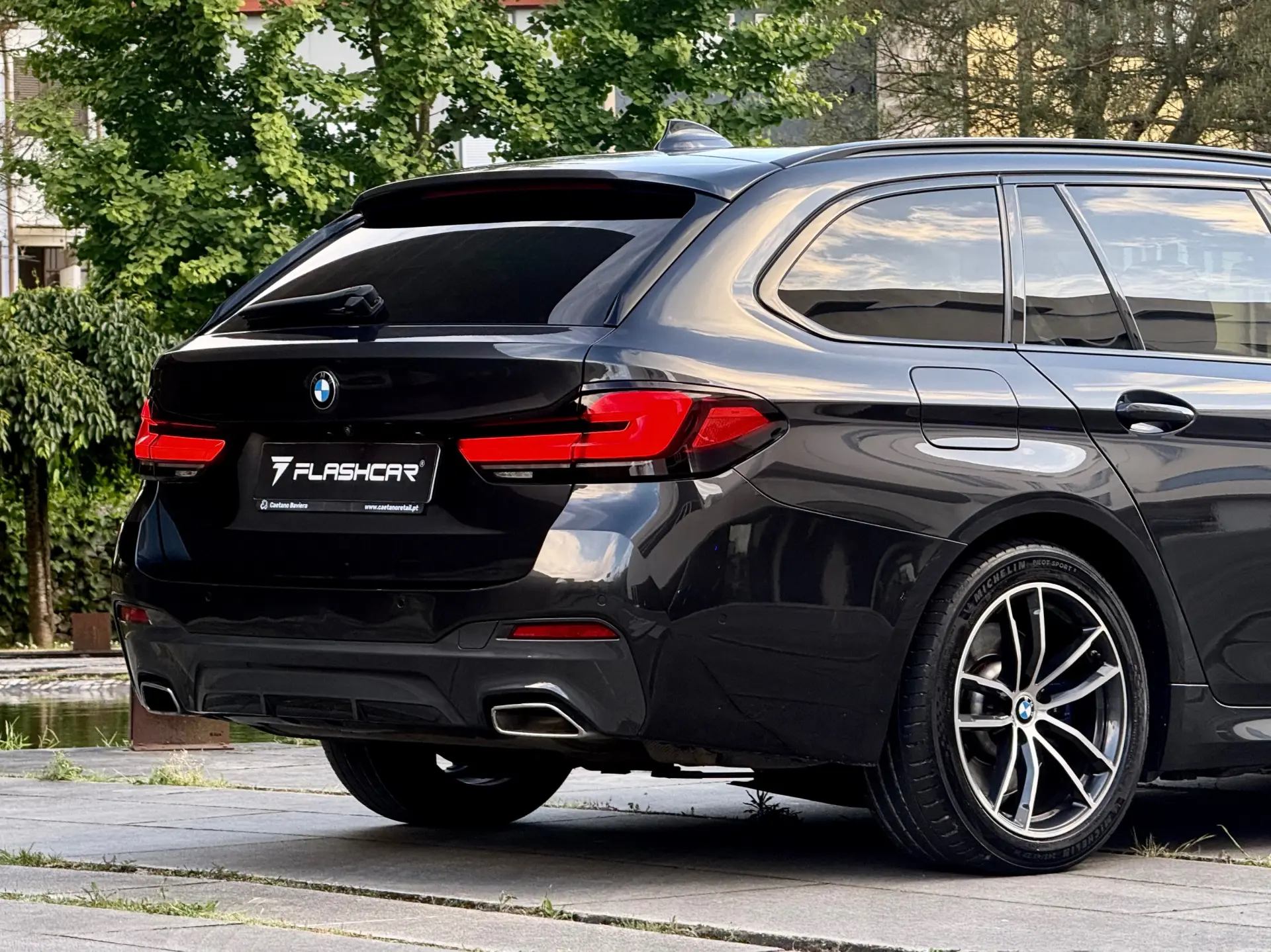 BMW 520 e Pack M 14