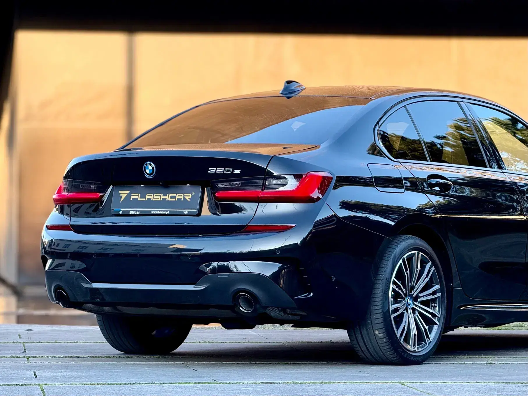 BMW 320 e Pack Desportivo M Auto 18