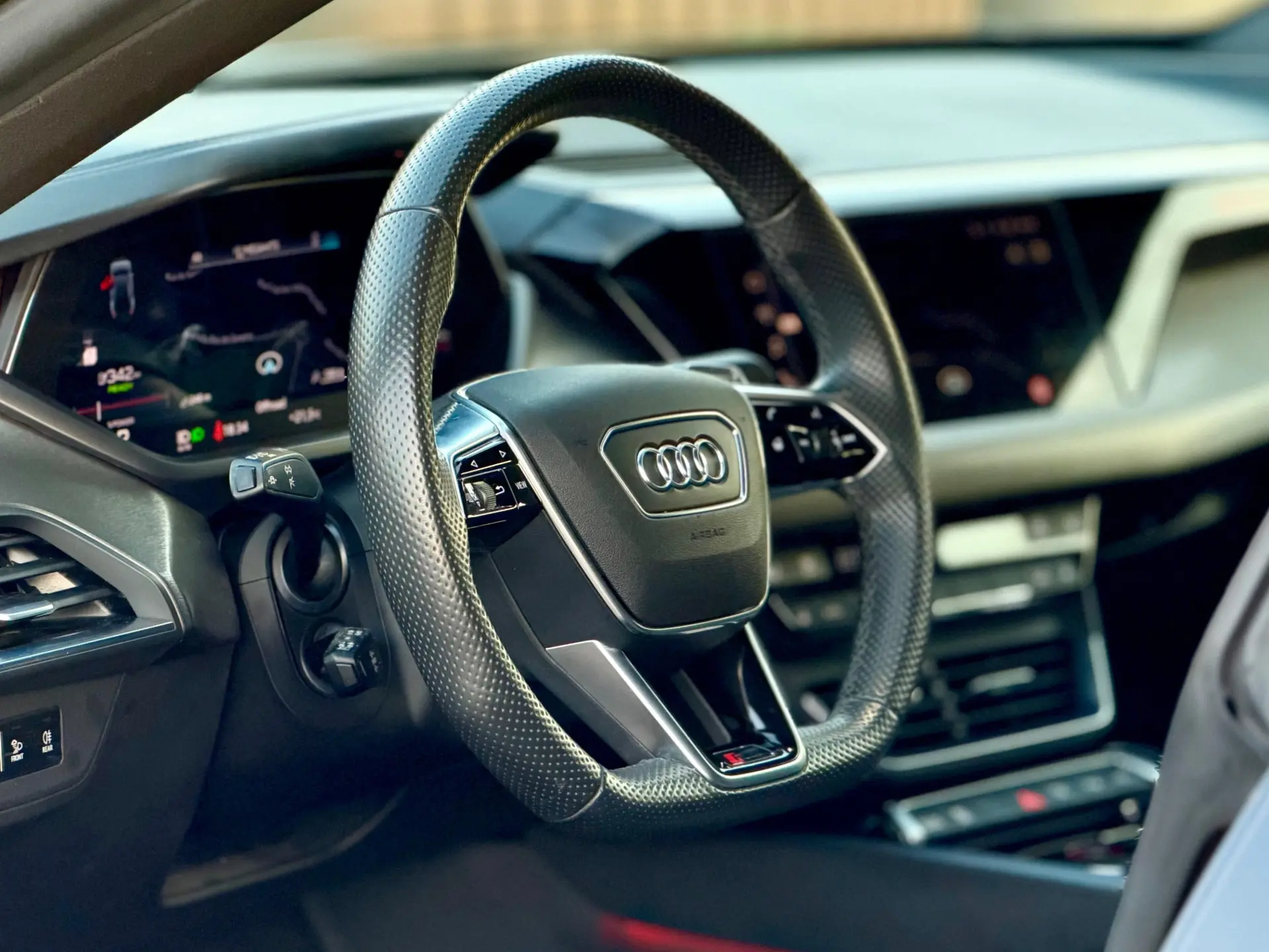 Audi e-tron GT quattro 15