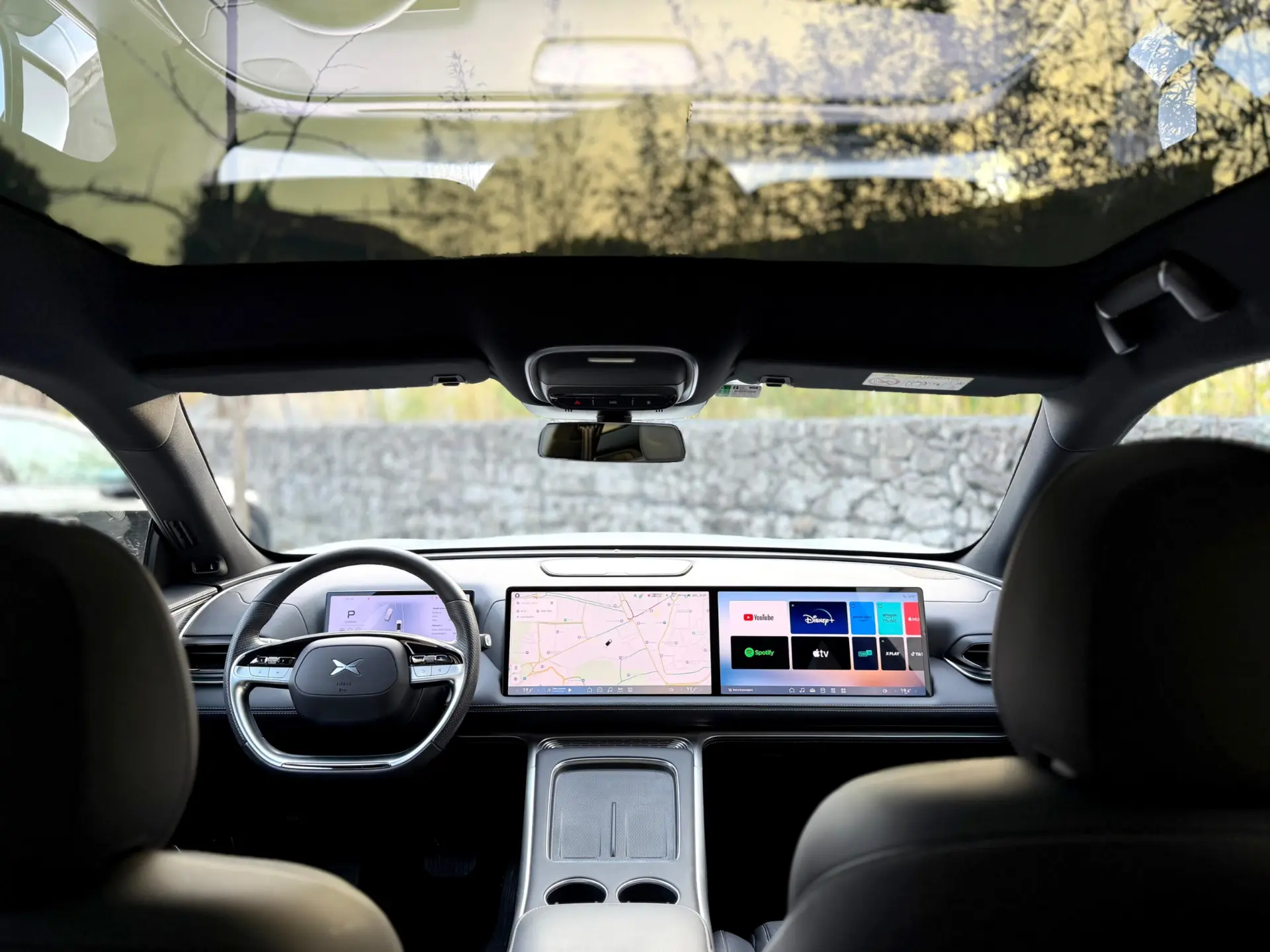 Xpeng G9 98 kWh Long Range 39