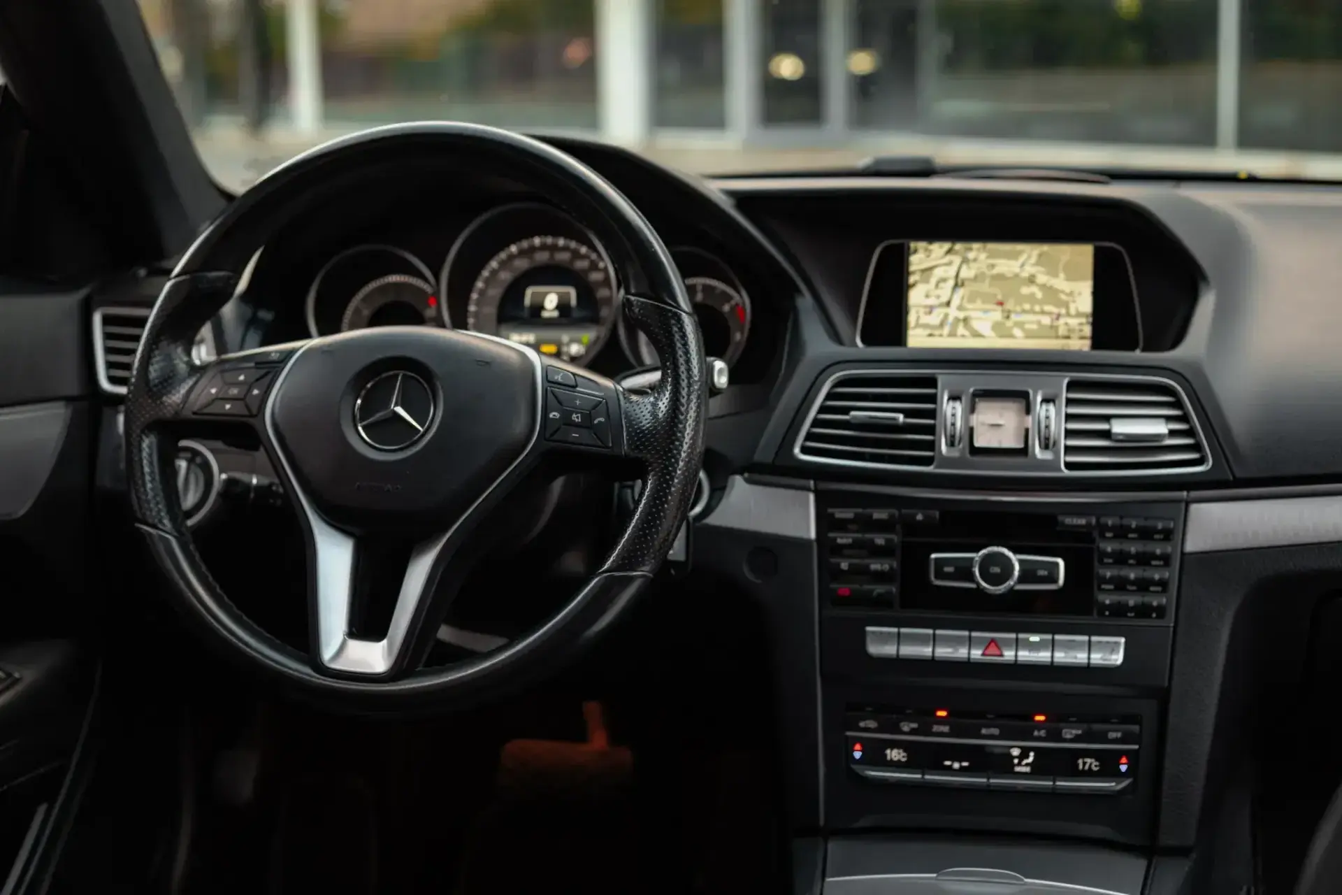 Mercedes-Benz E 220 34