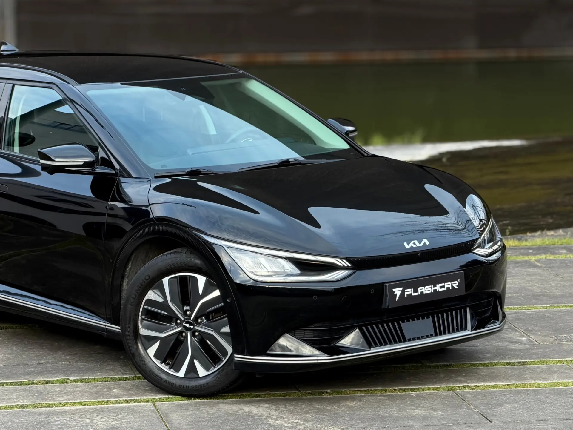 Kia EV6 77.4 kWh Earth 13