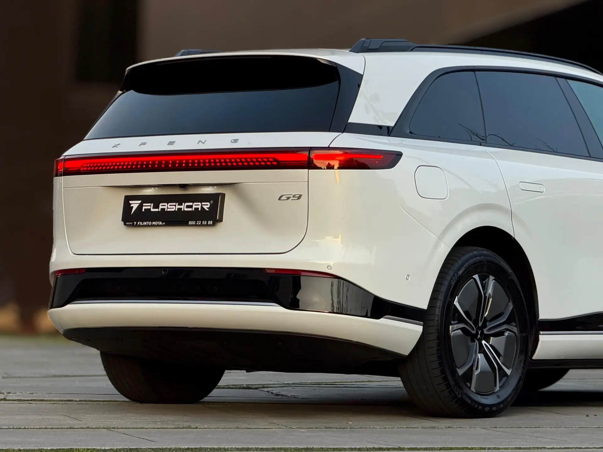 Xpeng G9 98 kWh Long Range 41