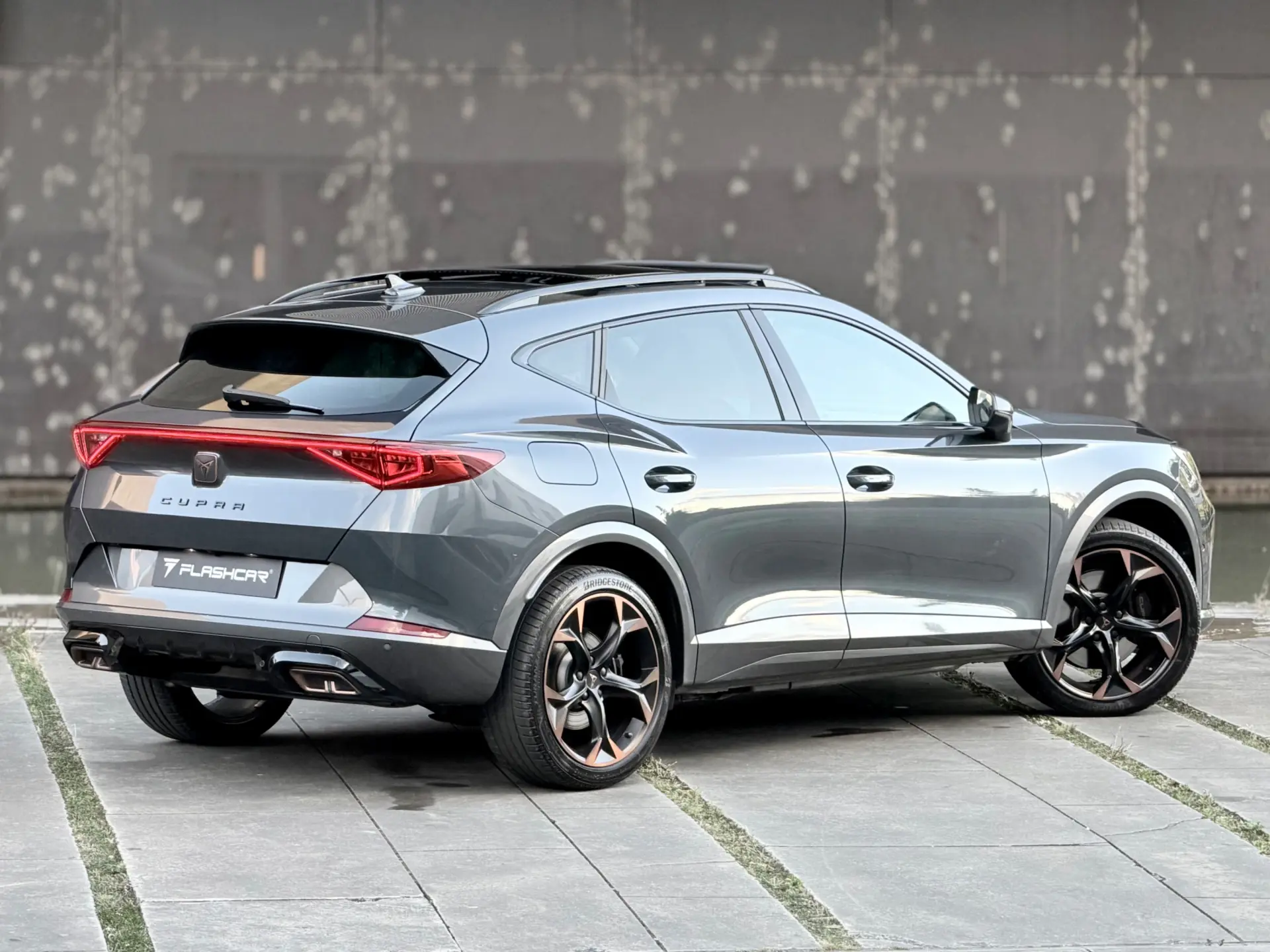 Cupra Formentor 1.4 e-Hybrid DSG VZ 33