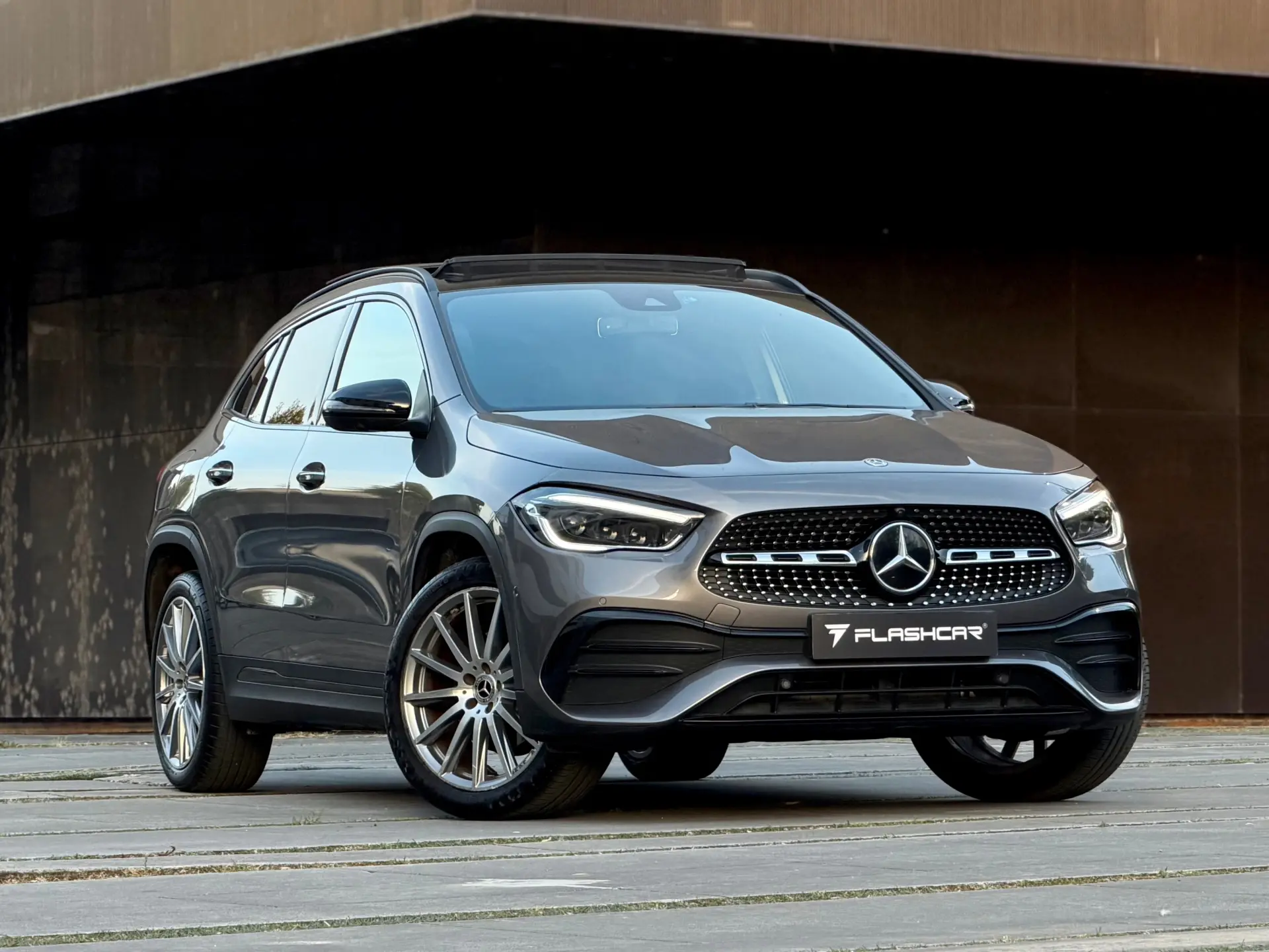 Mercedes-Benz GLA 250 e 8G-DCT AMG Line 35