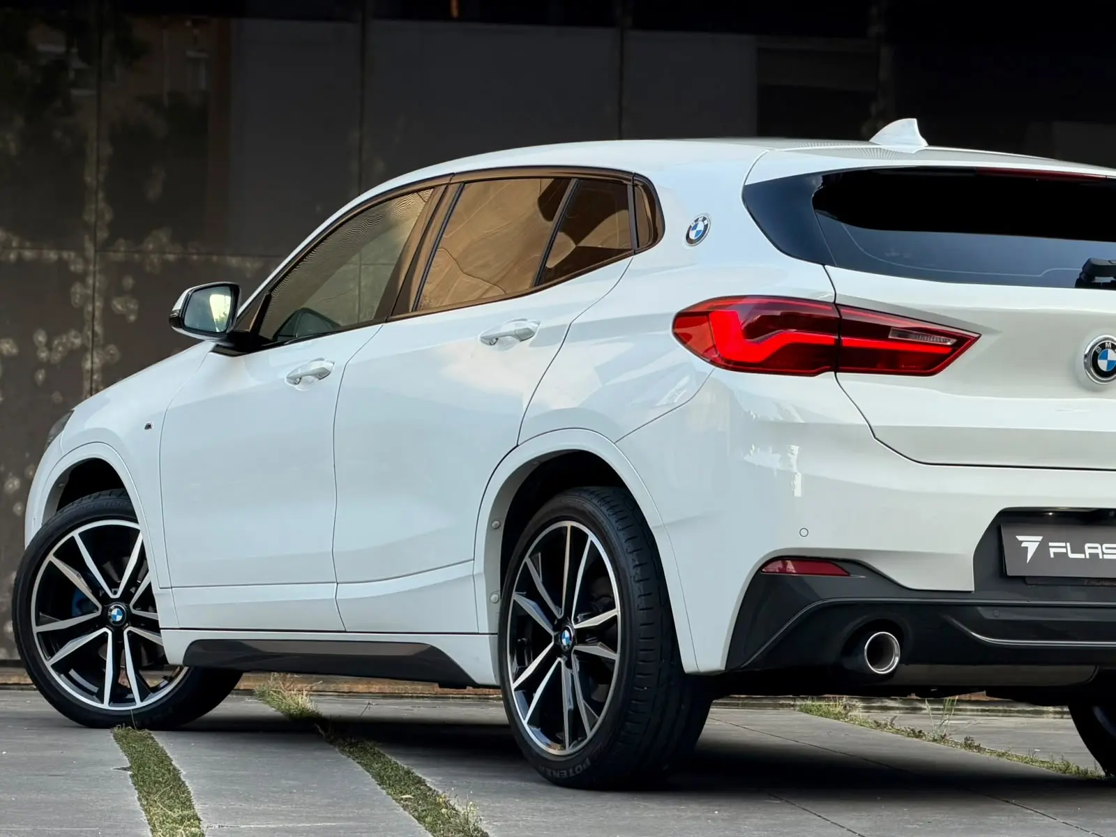 BMW X2 18 d sDrive Auto X Pack M 8