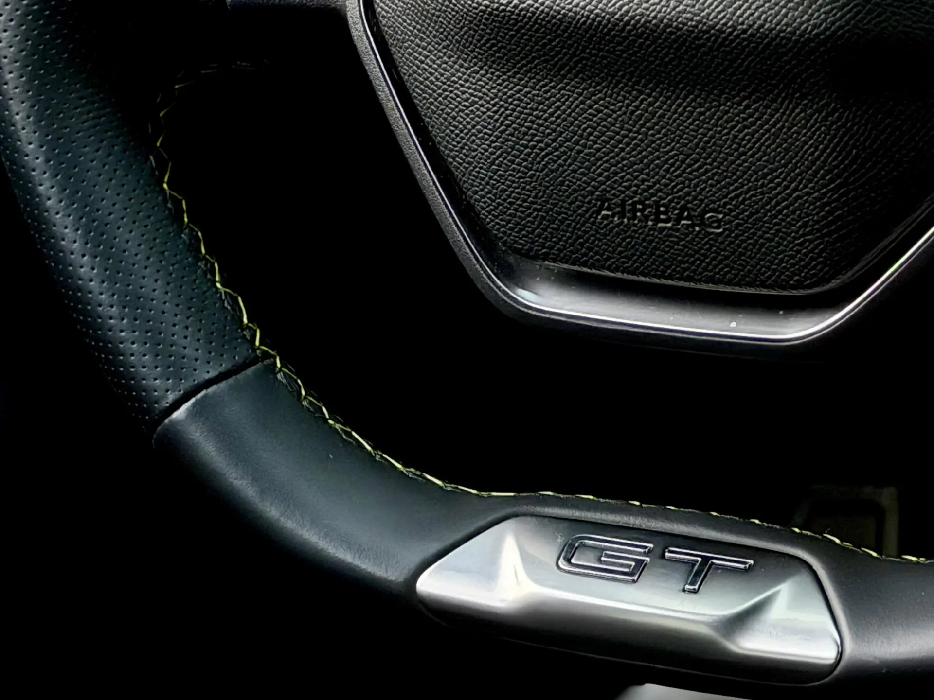 Peugeot 308 1.6 Hybrid GT Pack e-EAT8 29