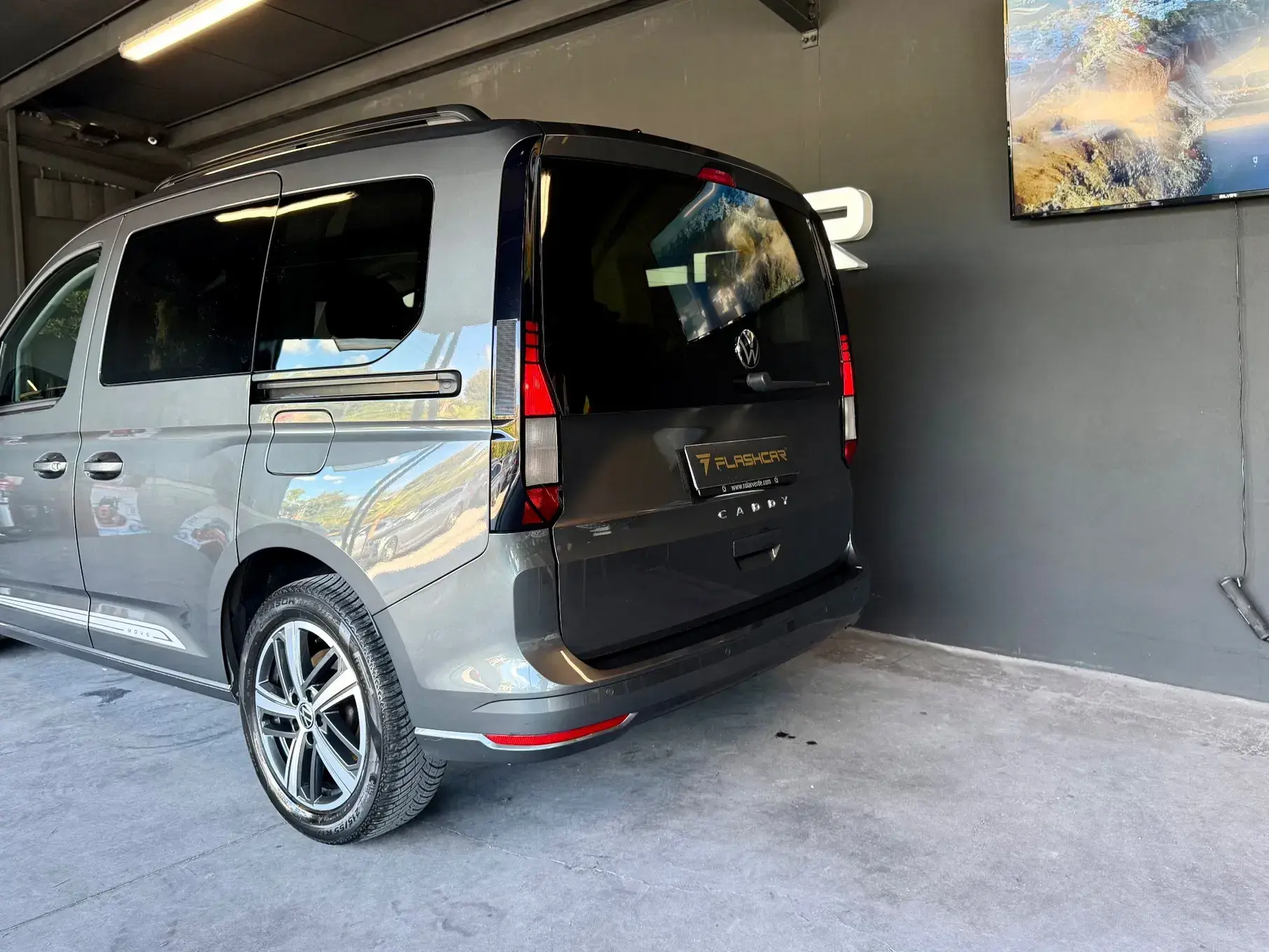 Volkswagen Caddy Maxi 2.0 TDi BM Highline 7L 12