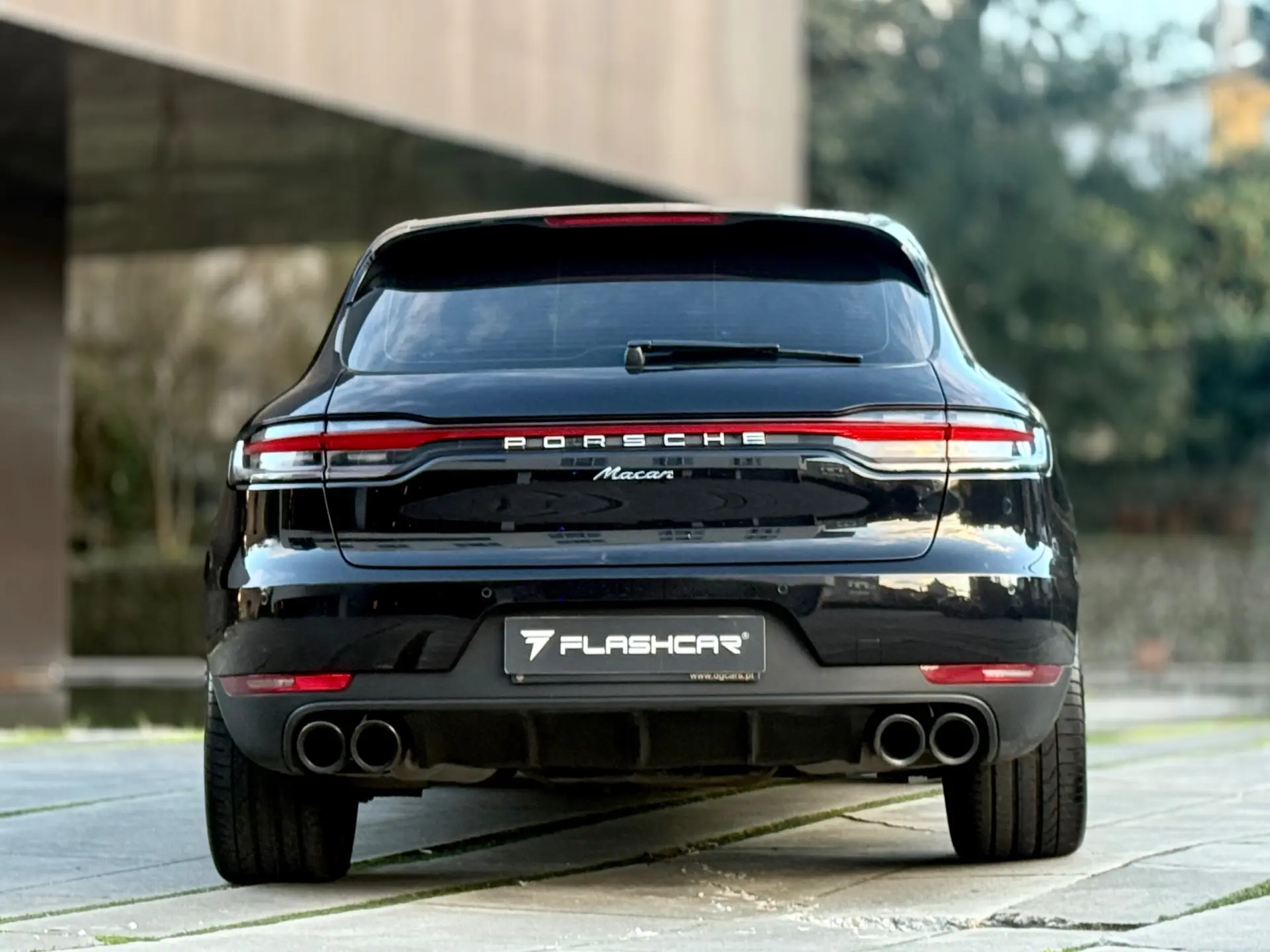 Porsche Macan Standard 23