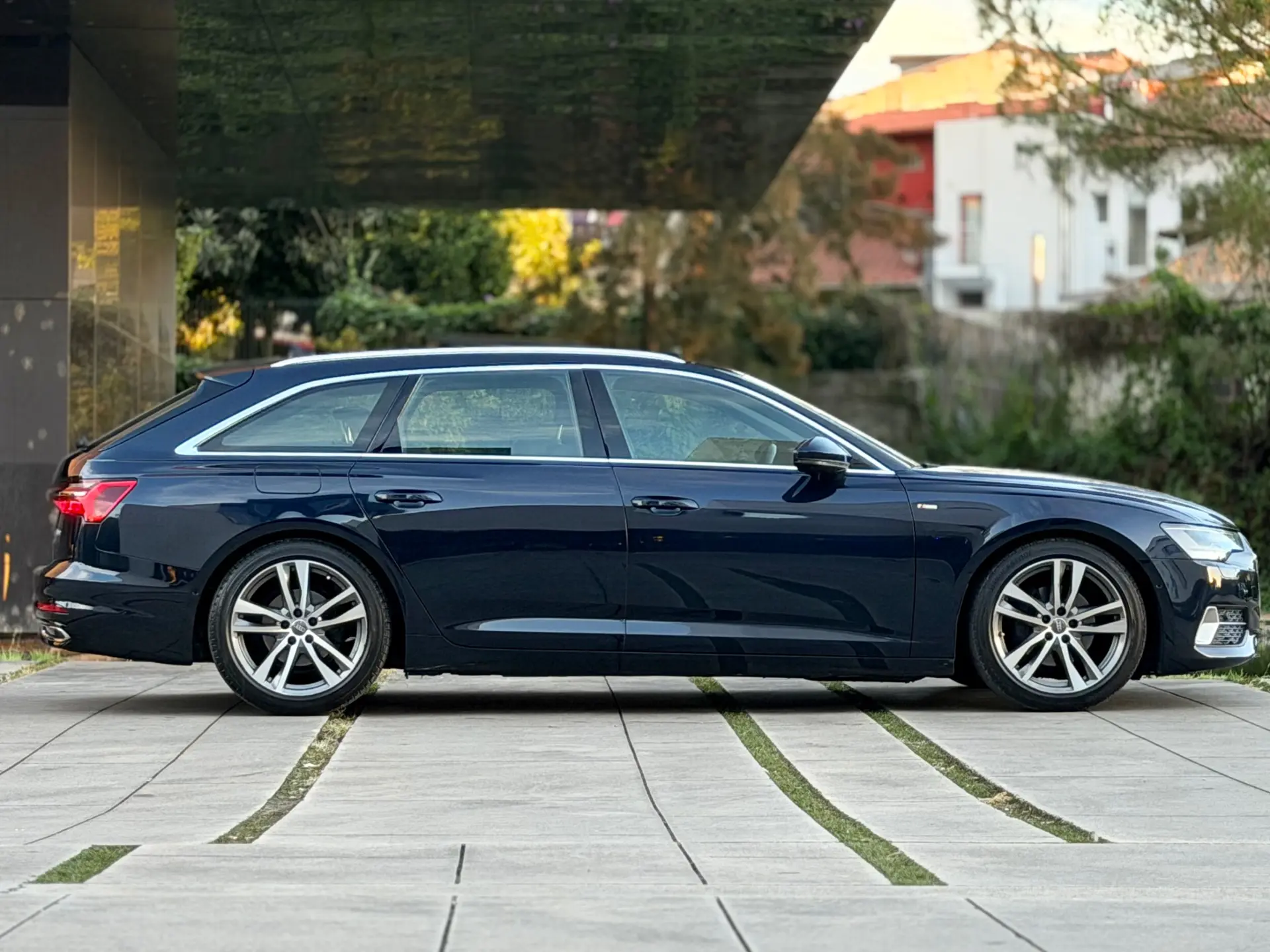 Audi A6 Avant 40 TDI S line S tronic 30