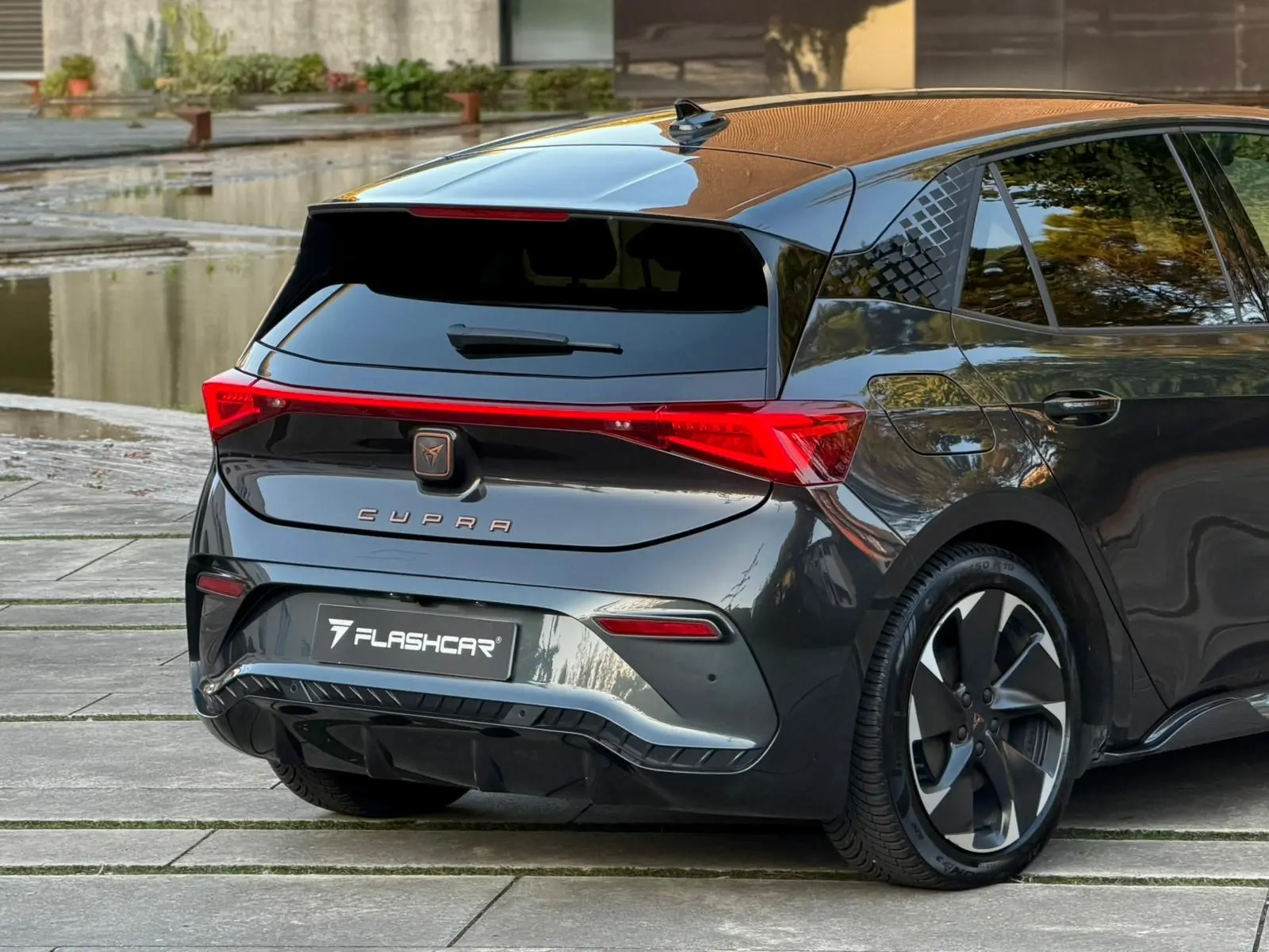 Cupra Born 77 kWh e-Boost Plus 46