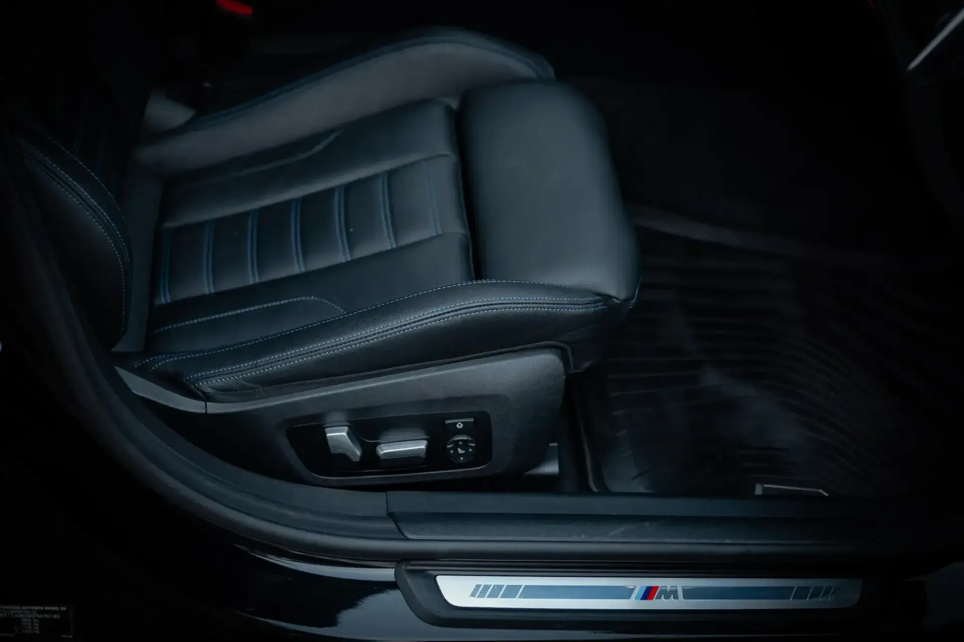 BMW i4 eDrive40 Pack Desportivo M 21